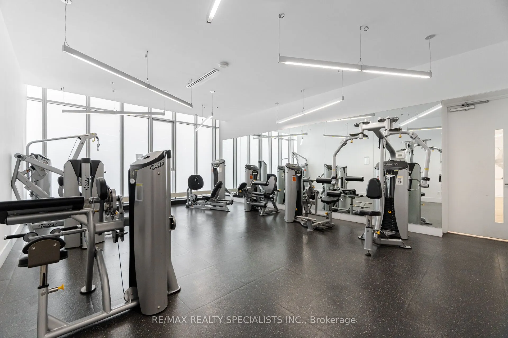 12 York Street, #804