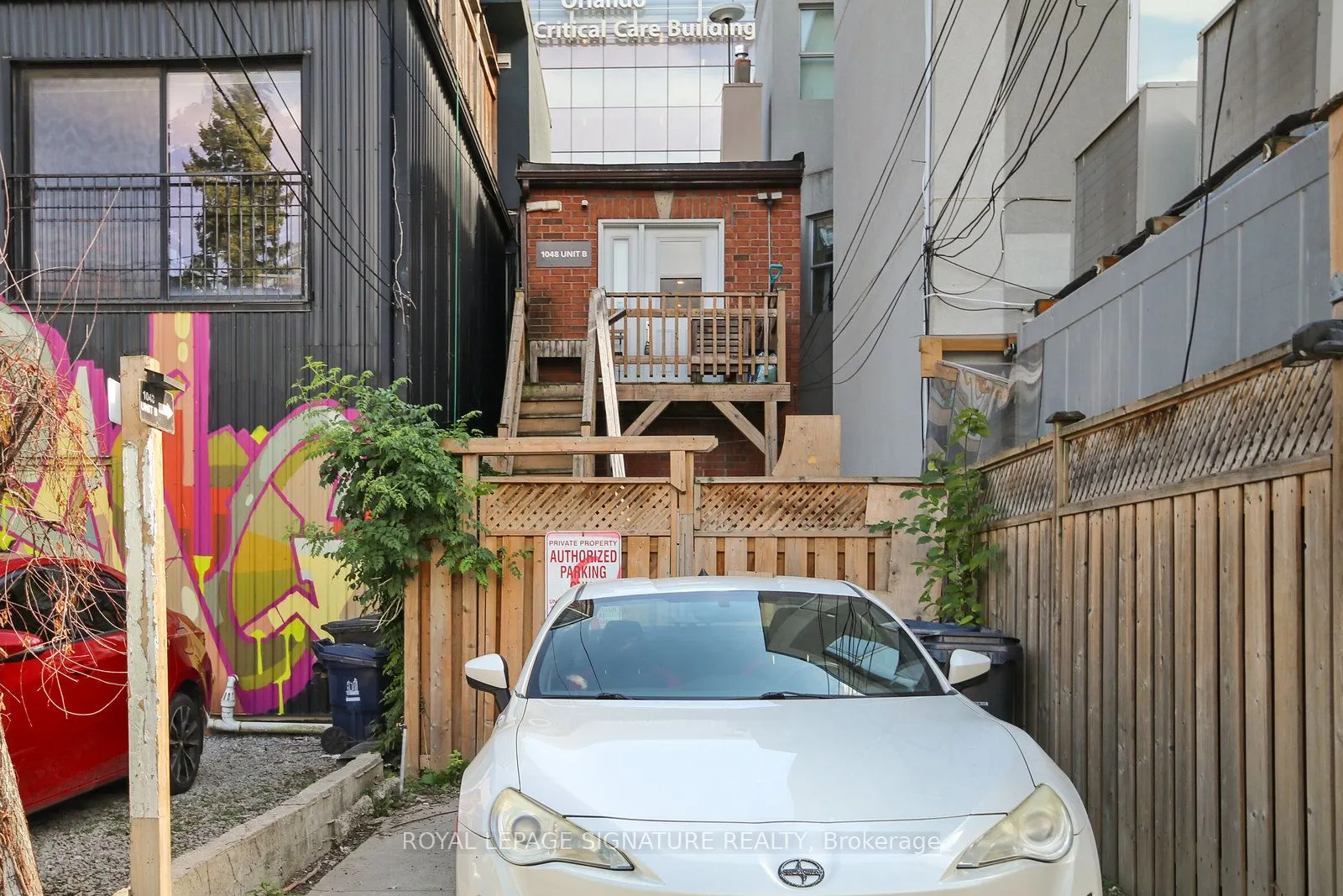 1048 Queen Street W, #Upper