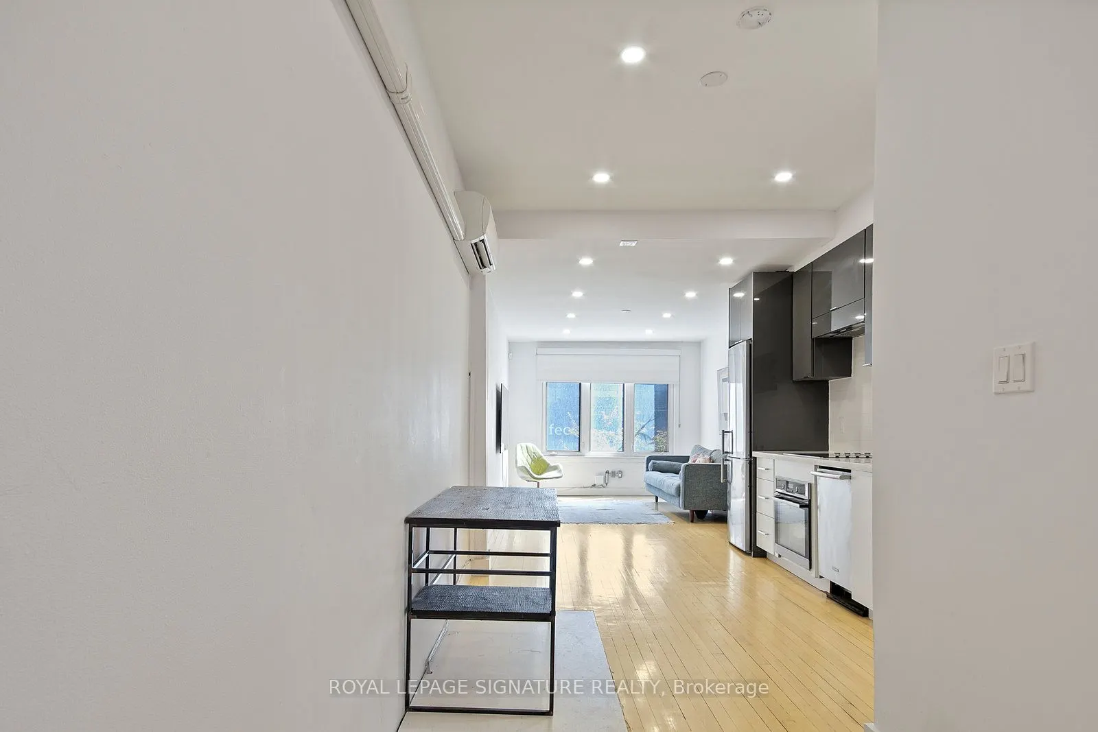 1048 Queen Street W, #Upper
