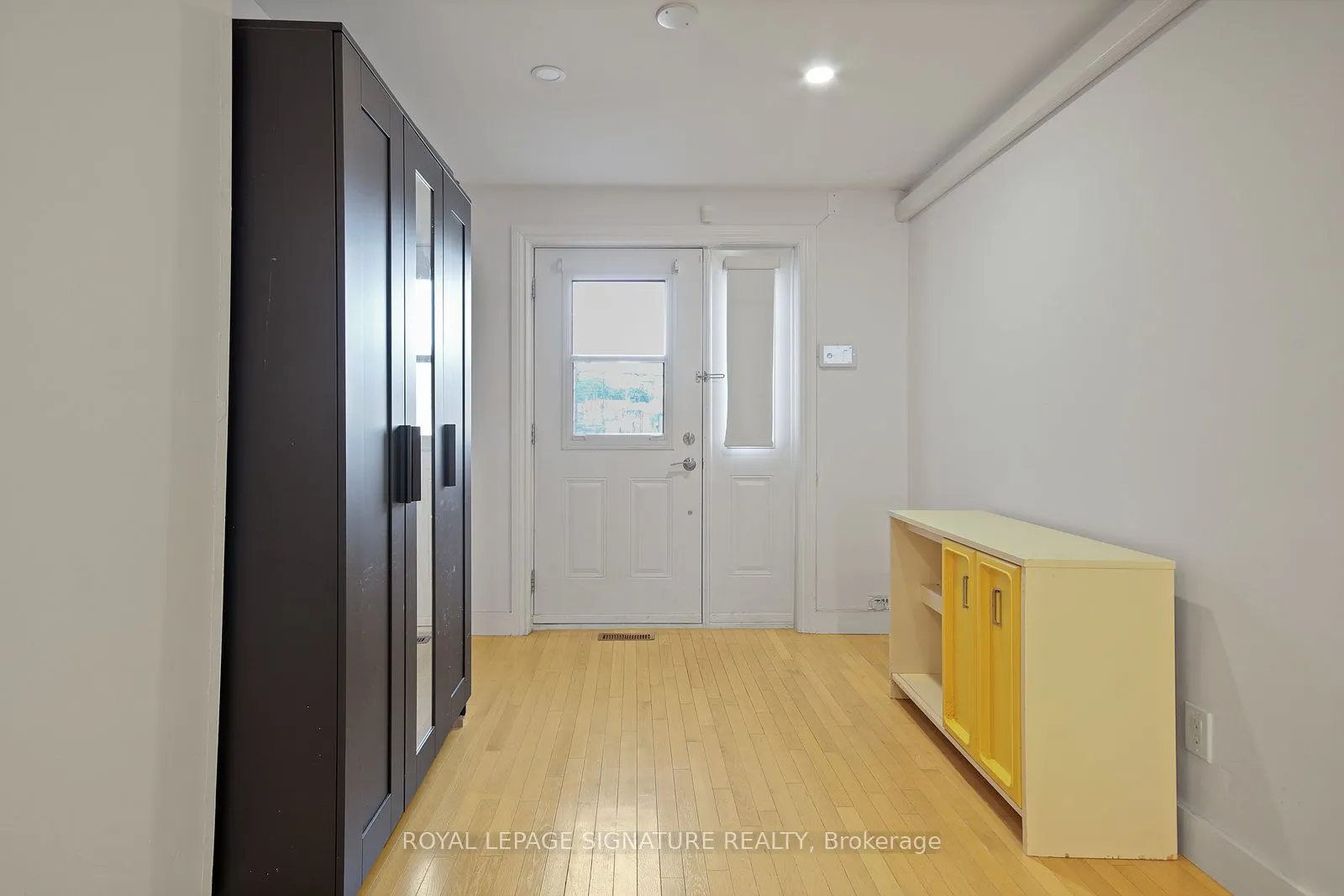 1048 Queen Street W, #Upper