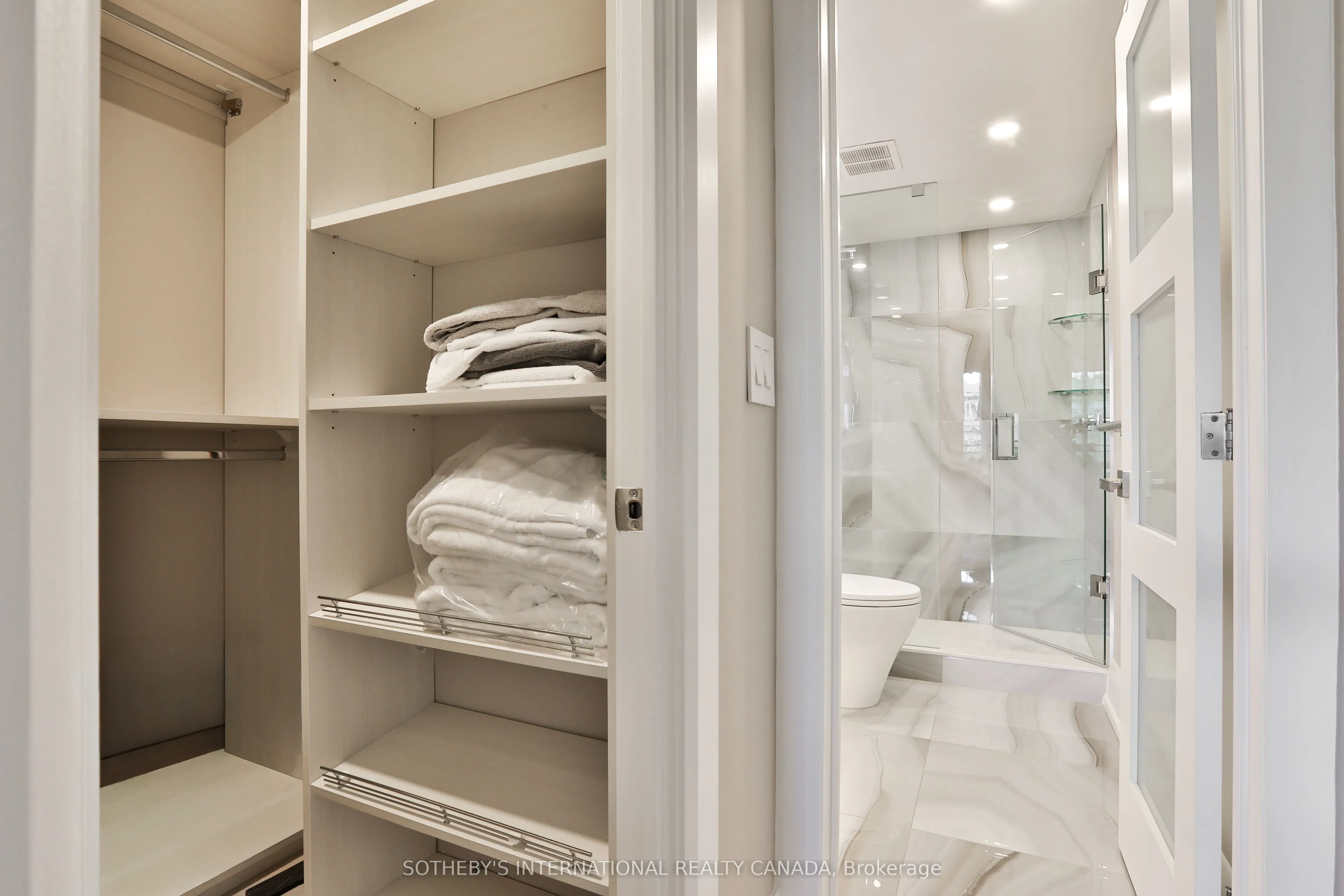 235 St Clair Avenue W, #301