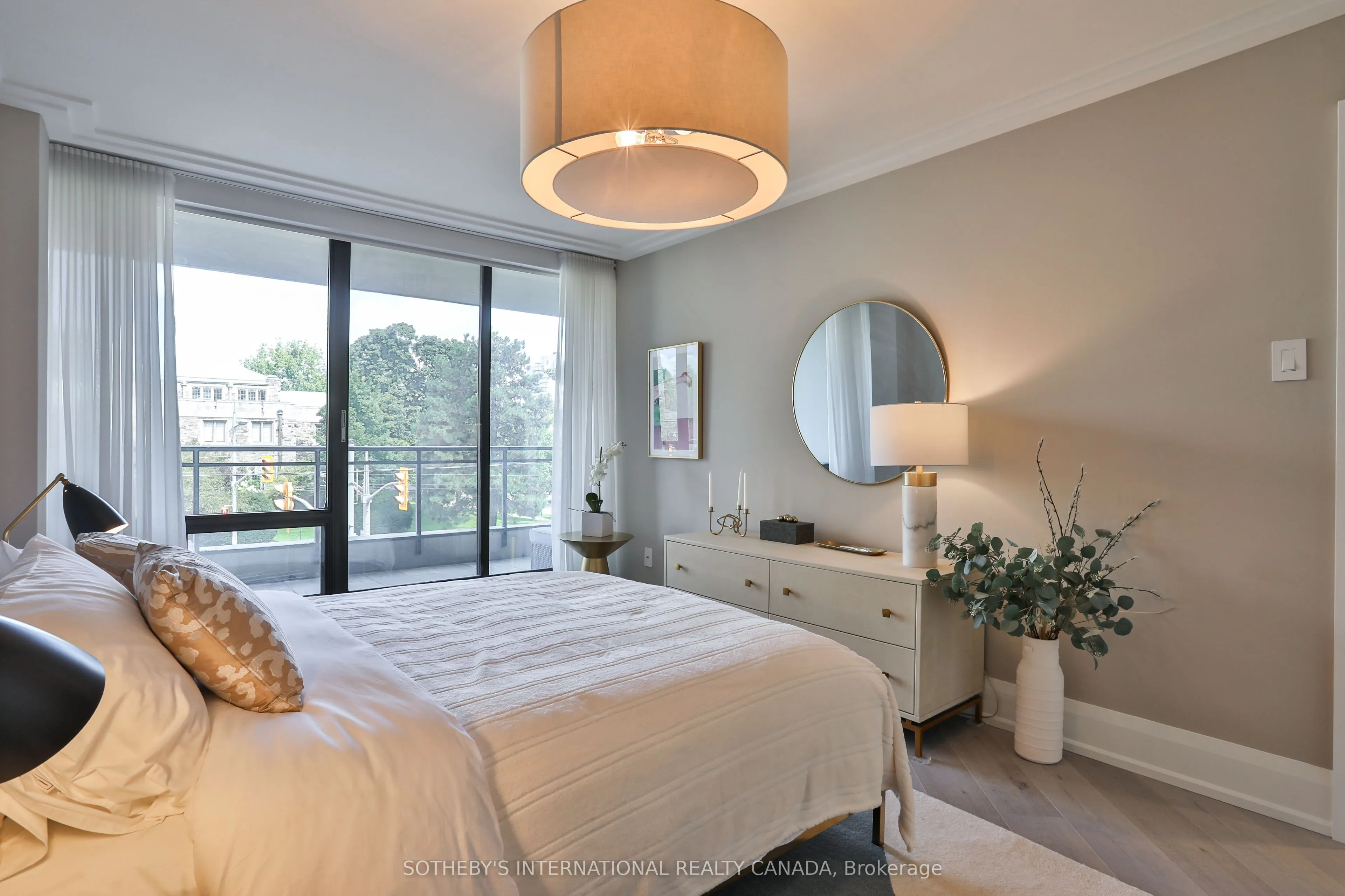 235 St Clair Avenue W, #301