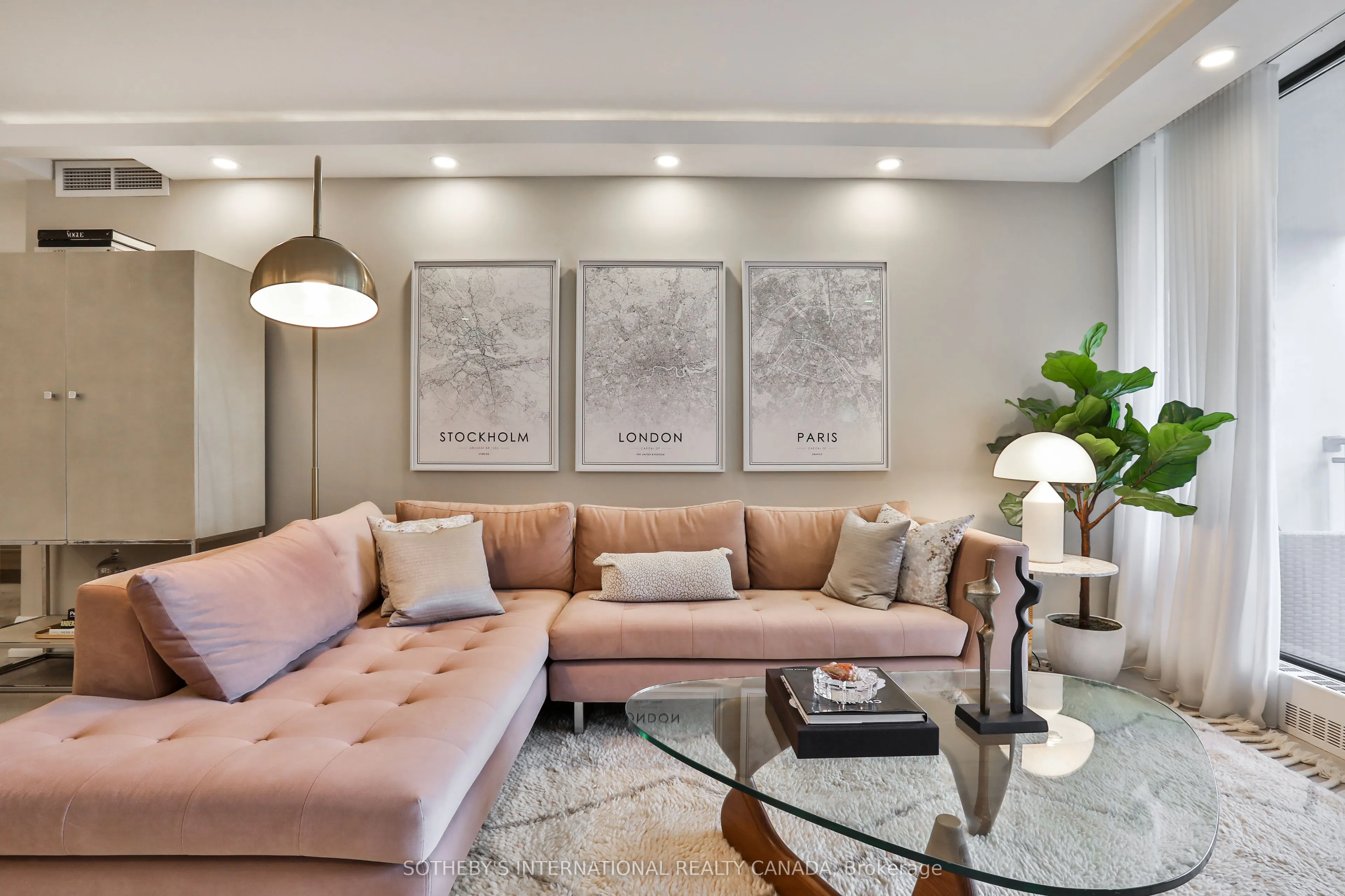 235 St Clair Avenue W, #301