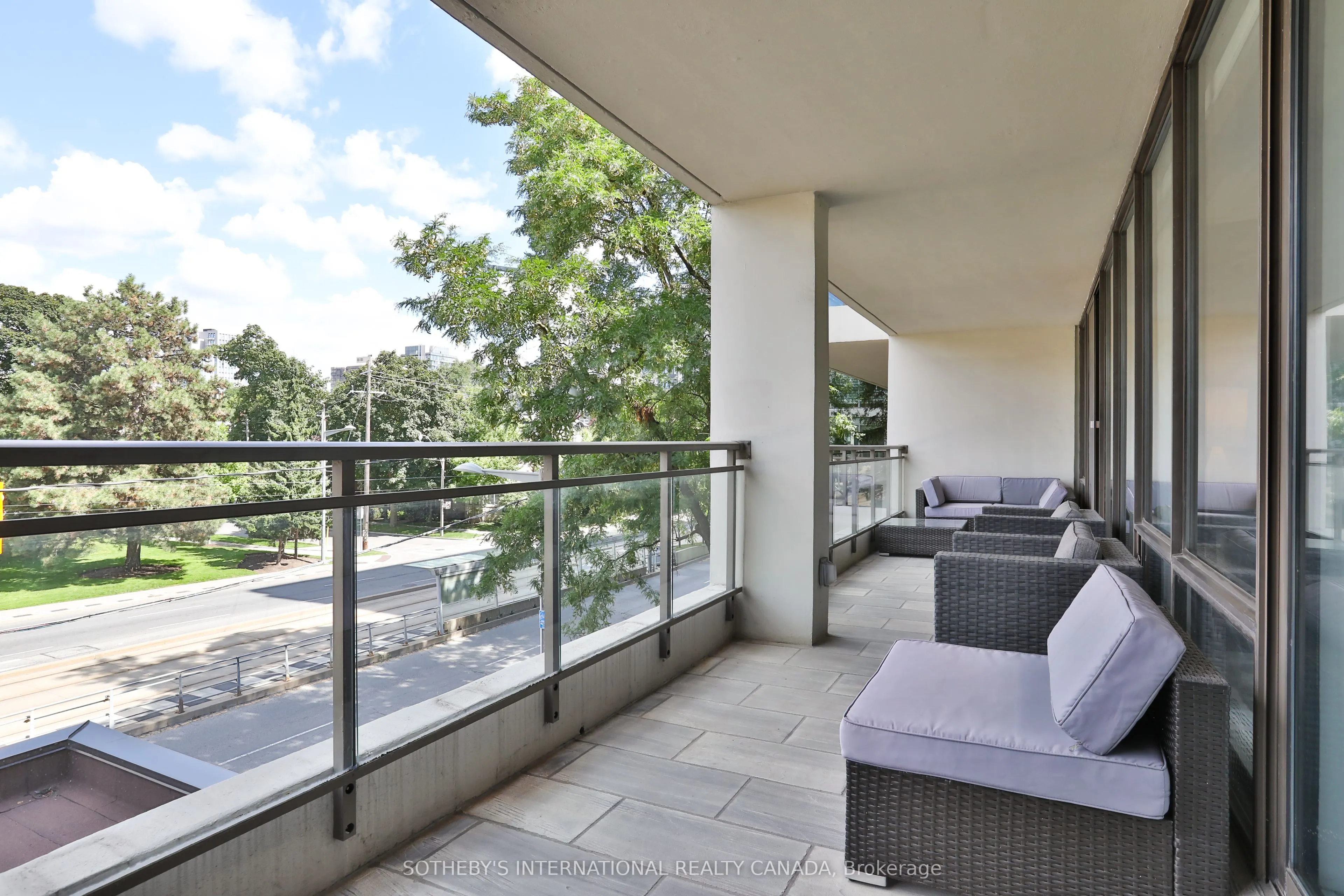 235 St Clair Avenue W, #301