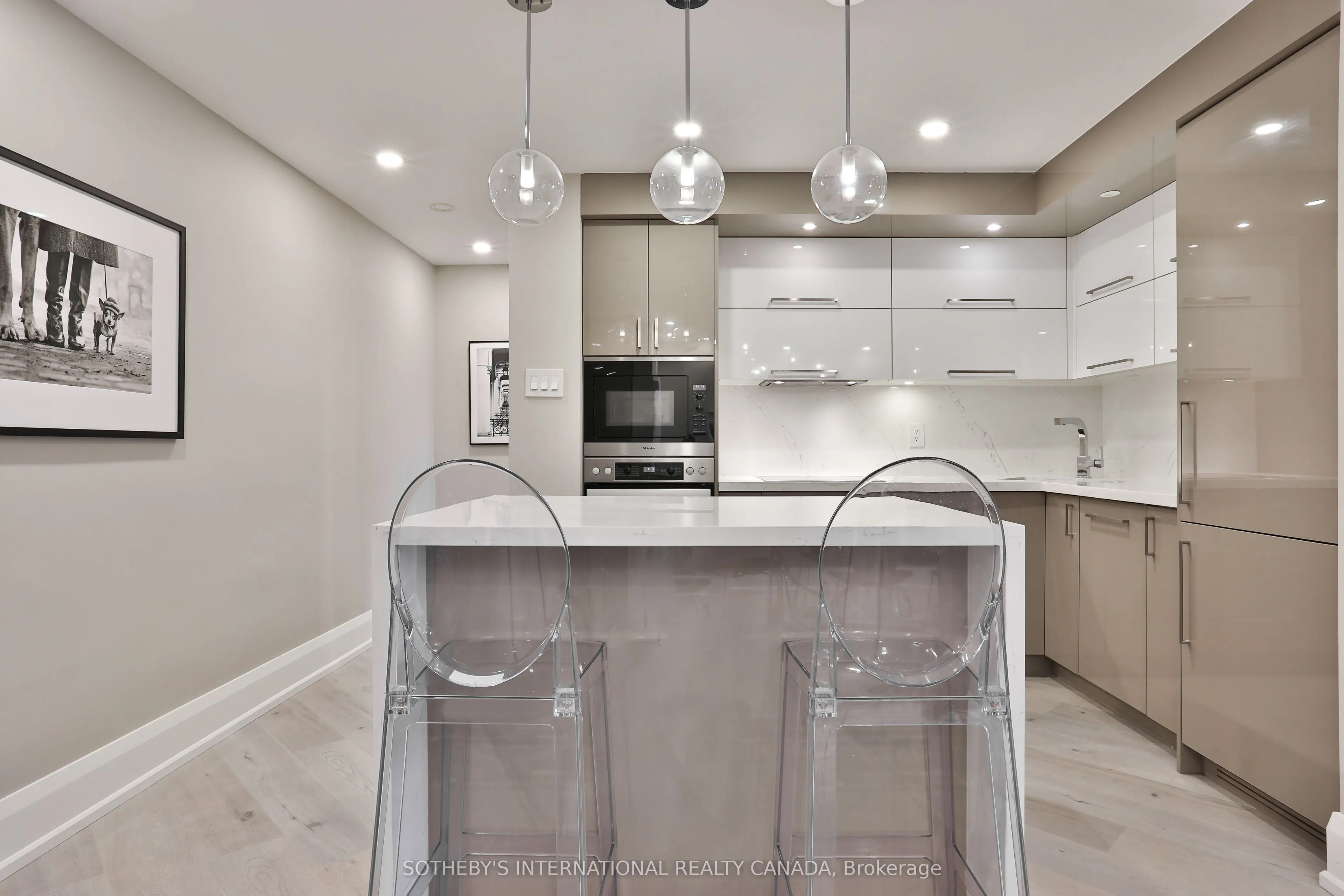 235 St Clair Avenue W, #301