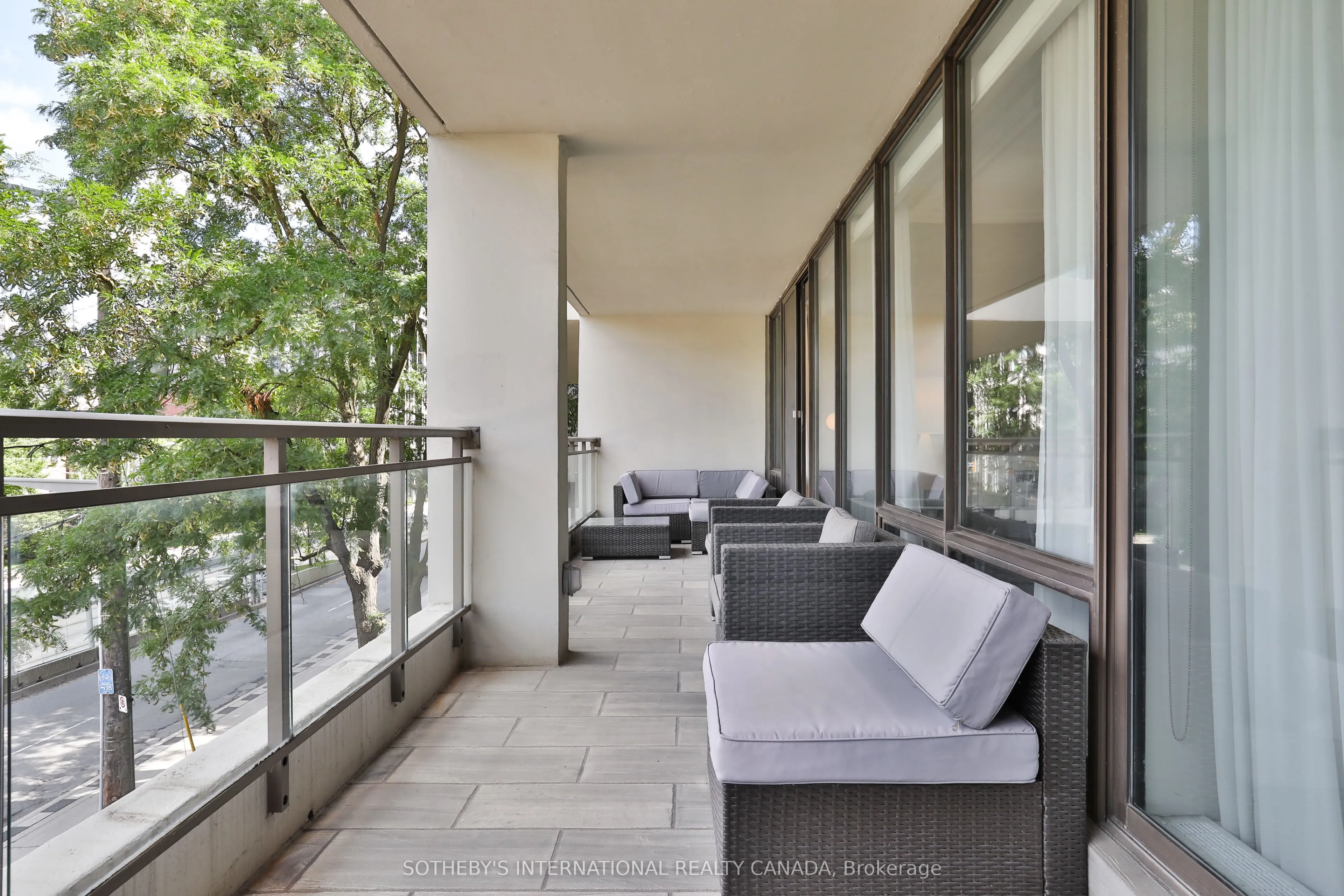 235 St Clair Avenue W, #301