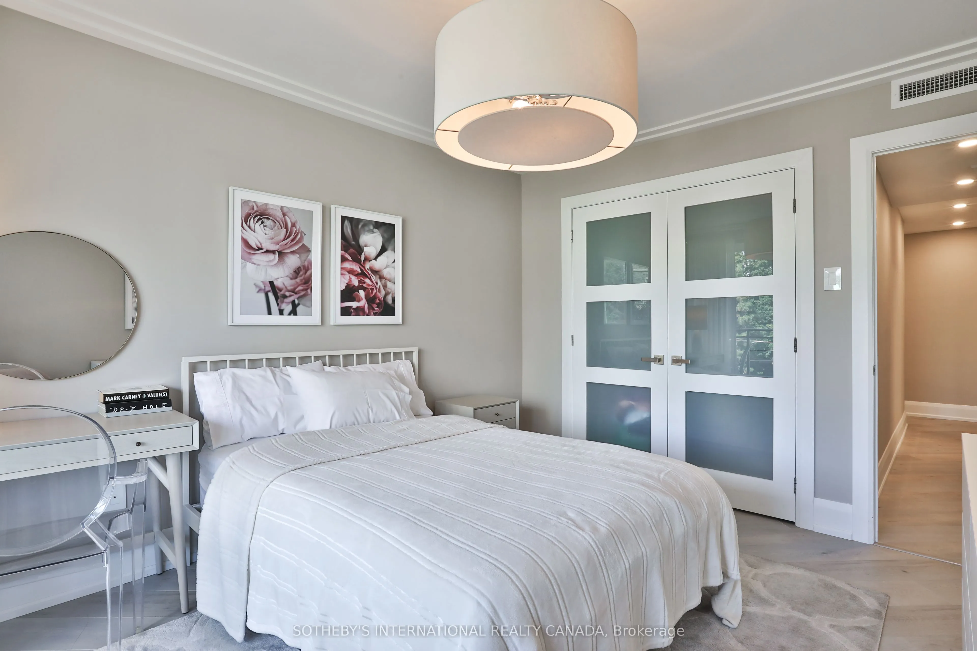 235 St Clair Avenue W, #301