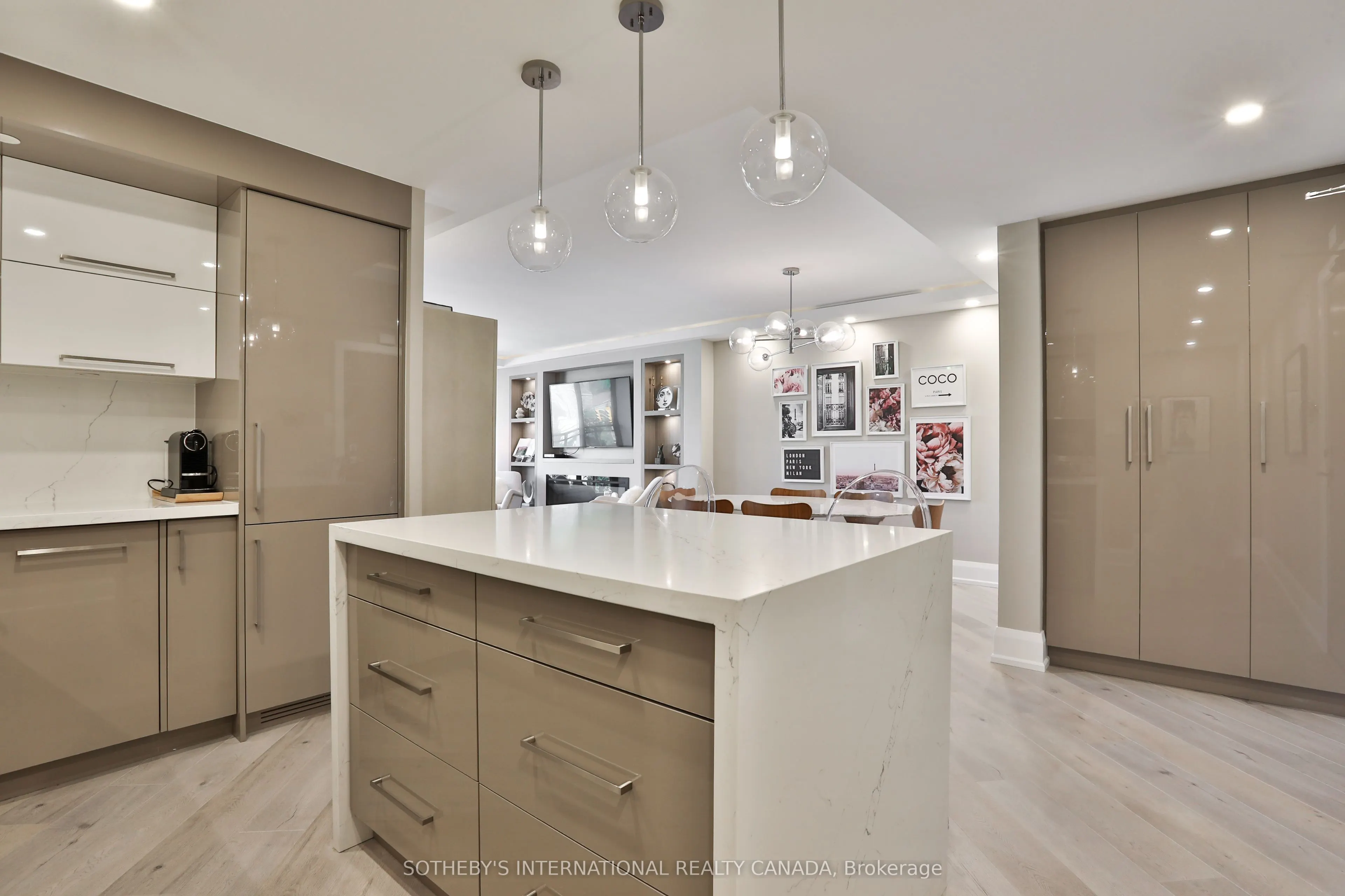 235 St Clair Avenue W, #301