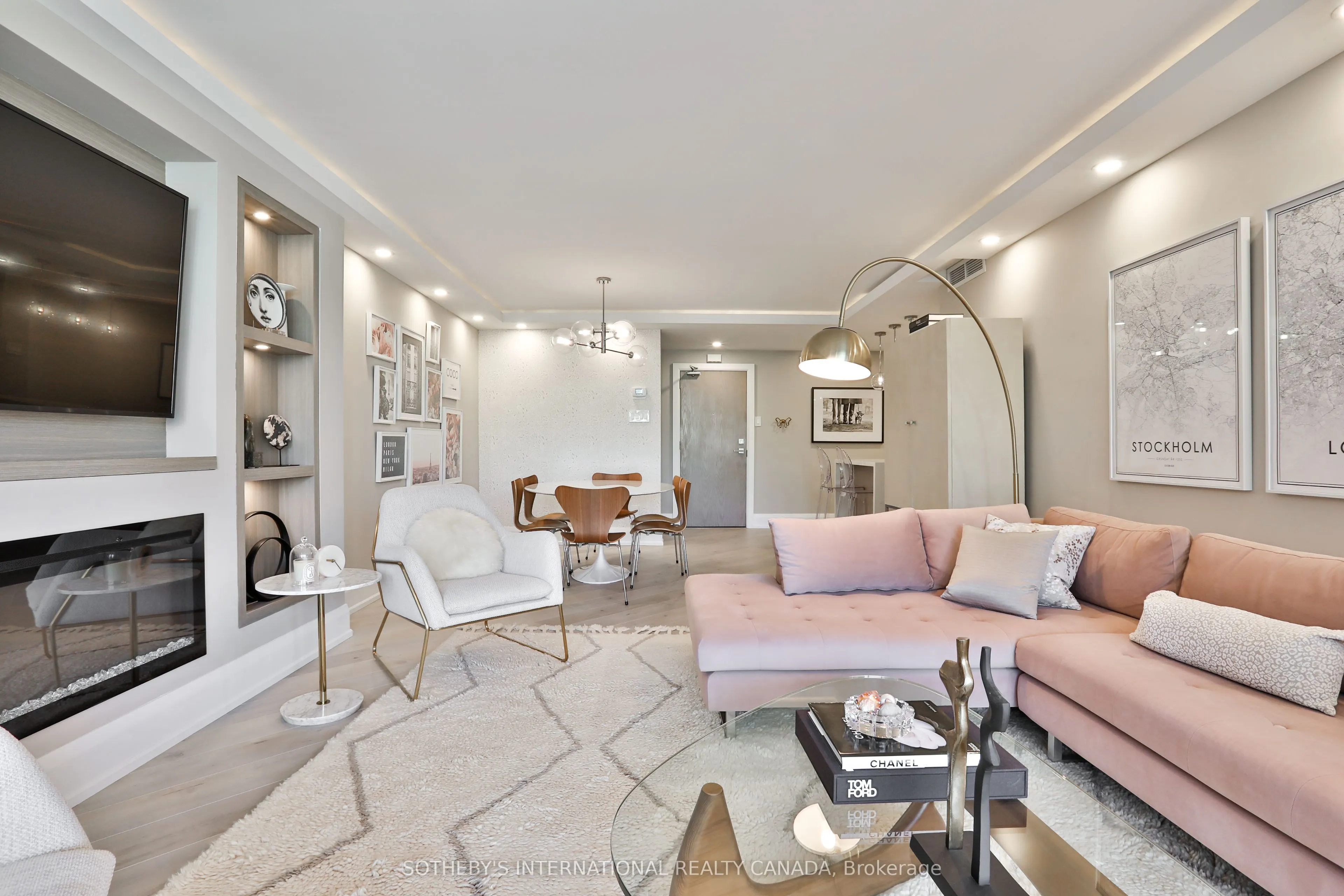 235 St Clair Avenue W, #301