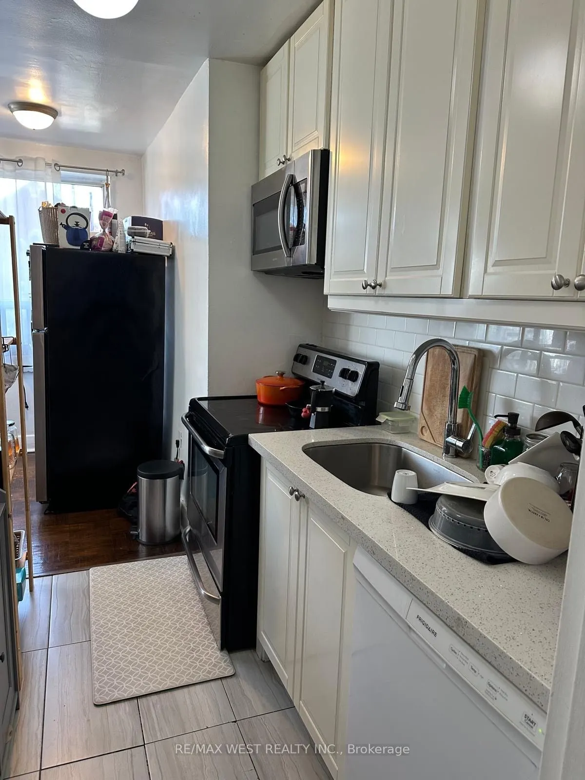 2550 Bathurst Street, #205