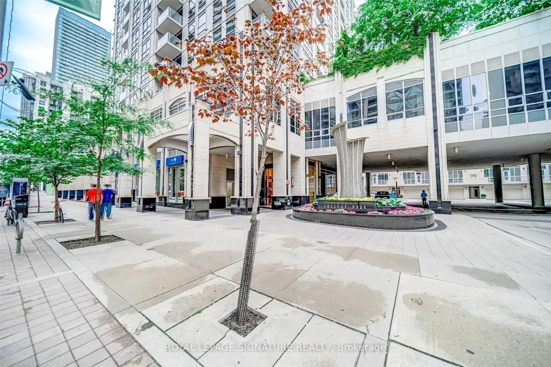 763 Bay Street, #1215