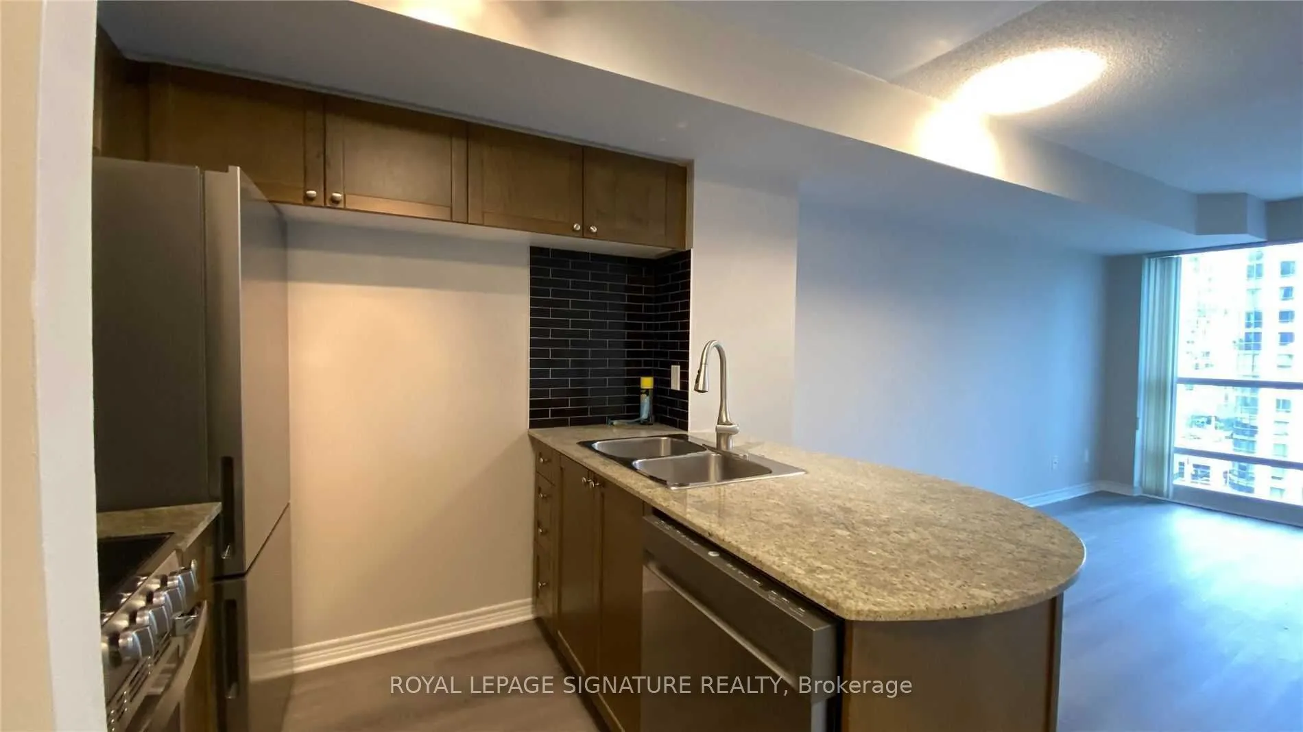 763 Bay Street, #1215