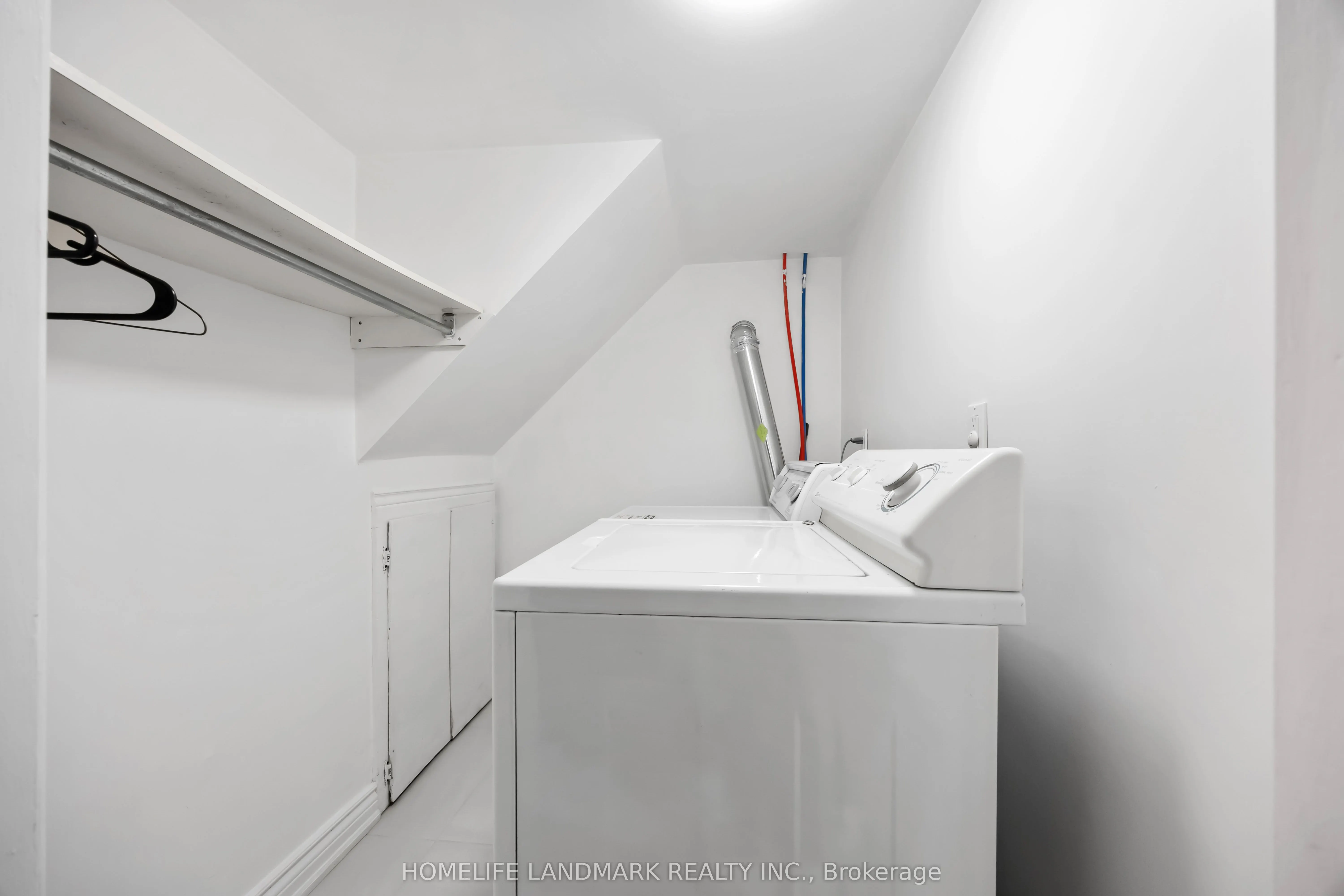 160 Humewood Drive, #Lower