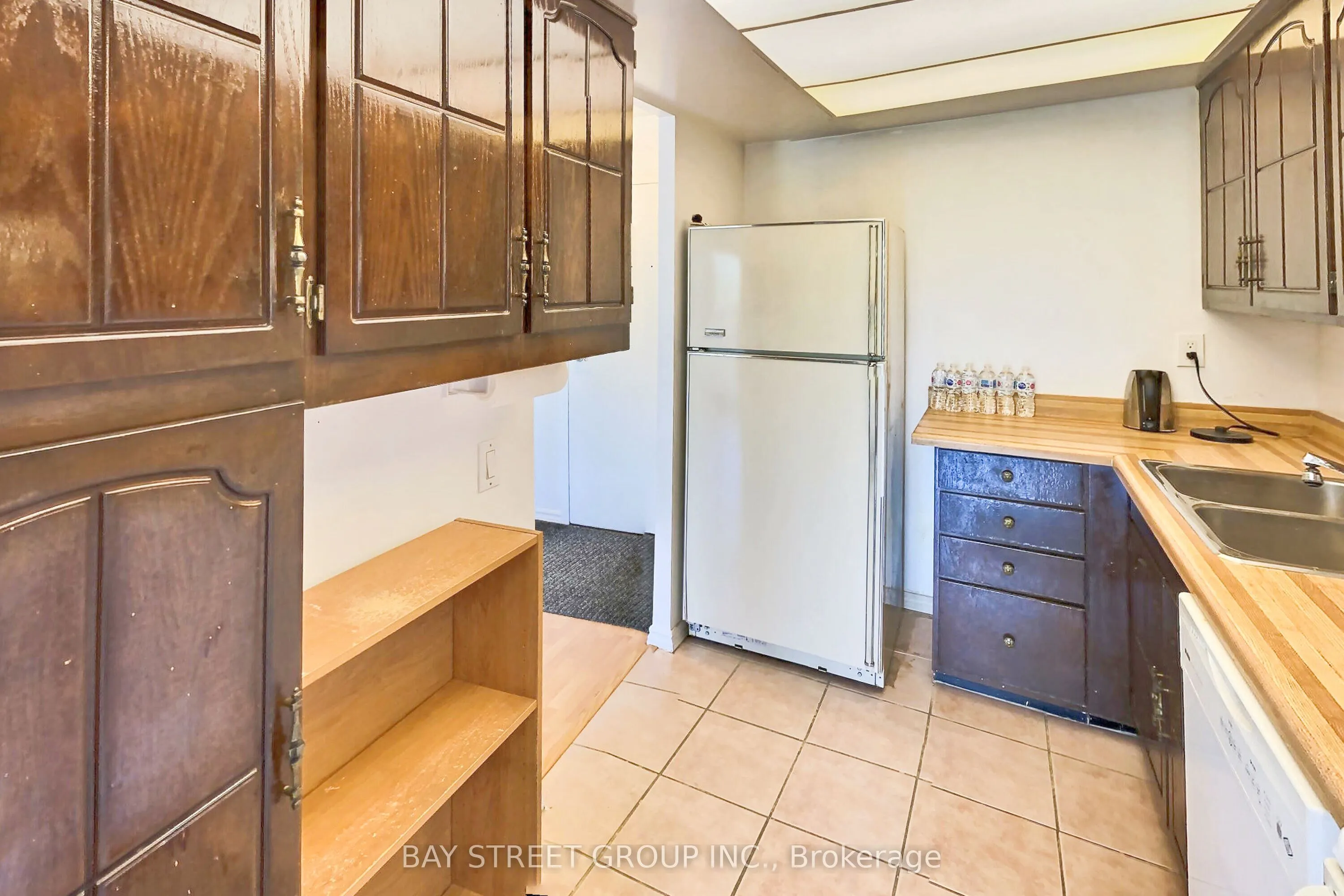 165 Cherokee Boulevard, #285