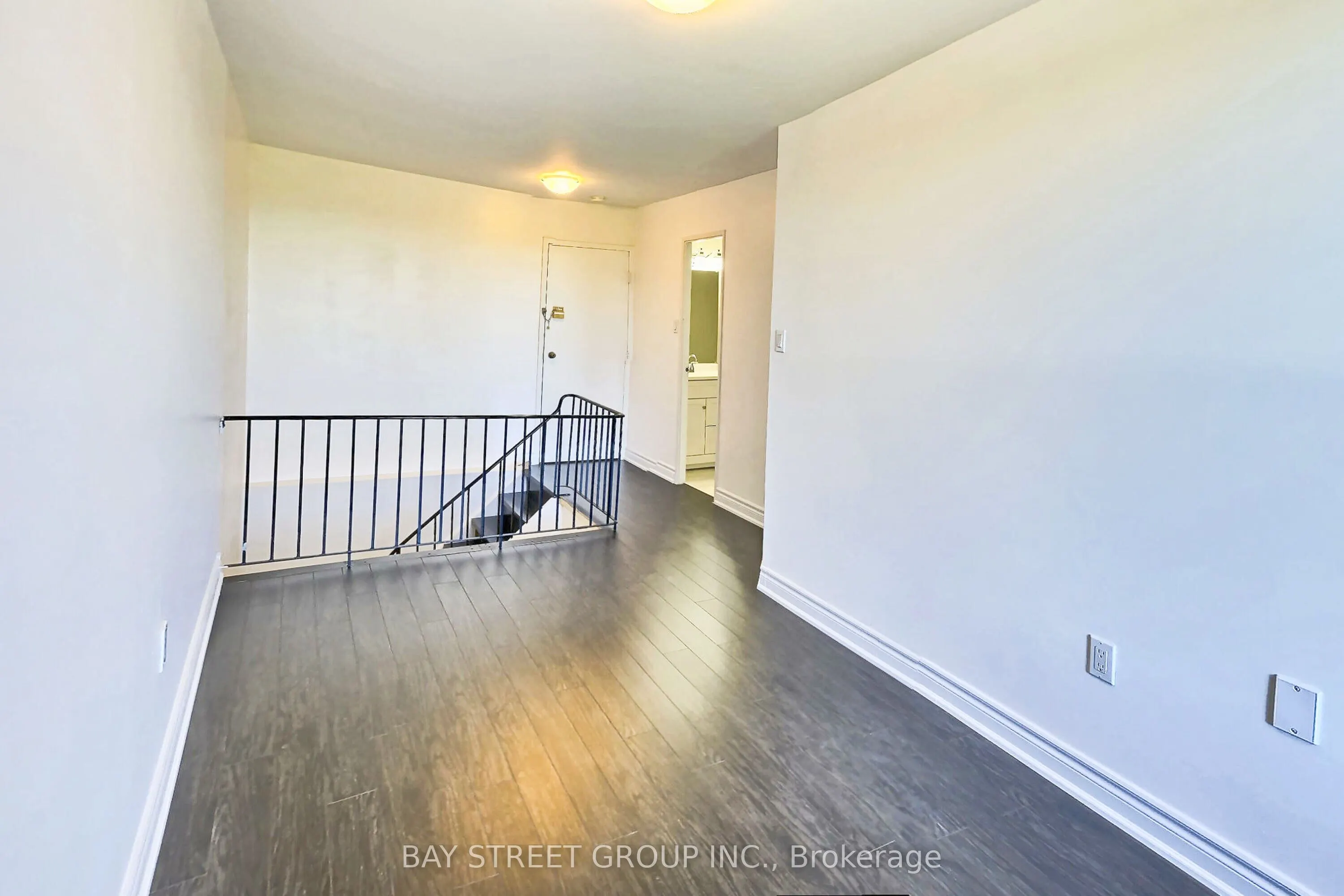 165 Cherokee Boulevard, #285