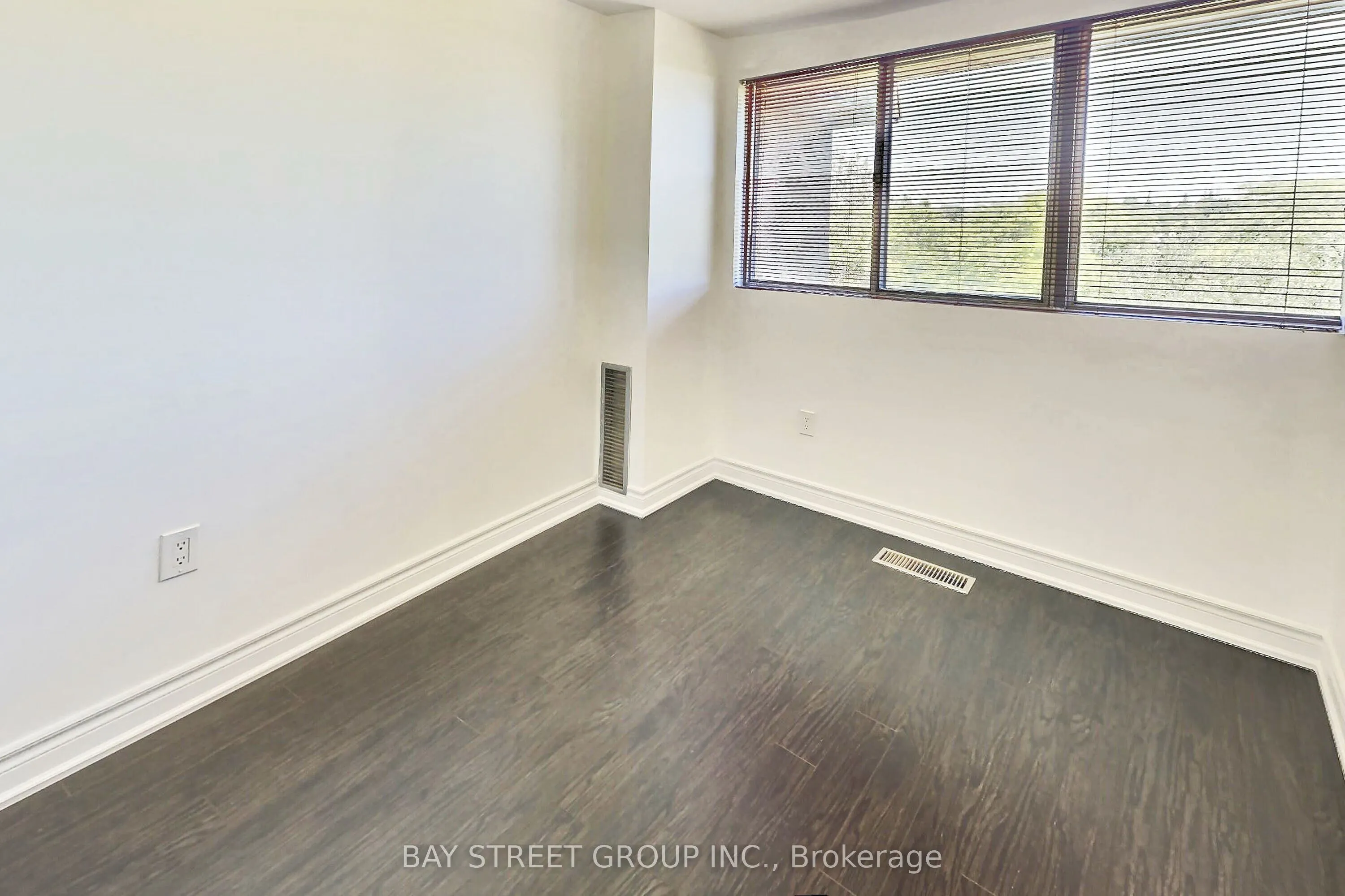165 Cherokee Boulevard, #285