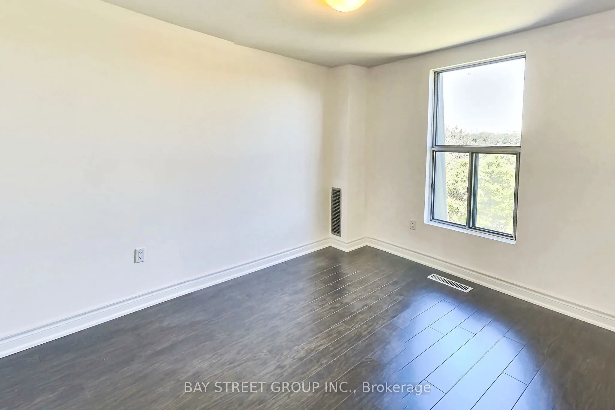 165 Cherokee Boulevard, #285