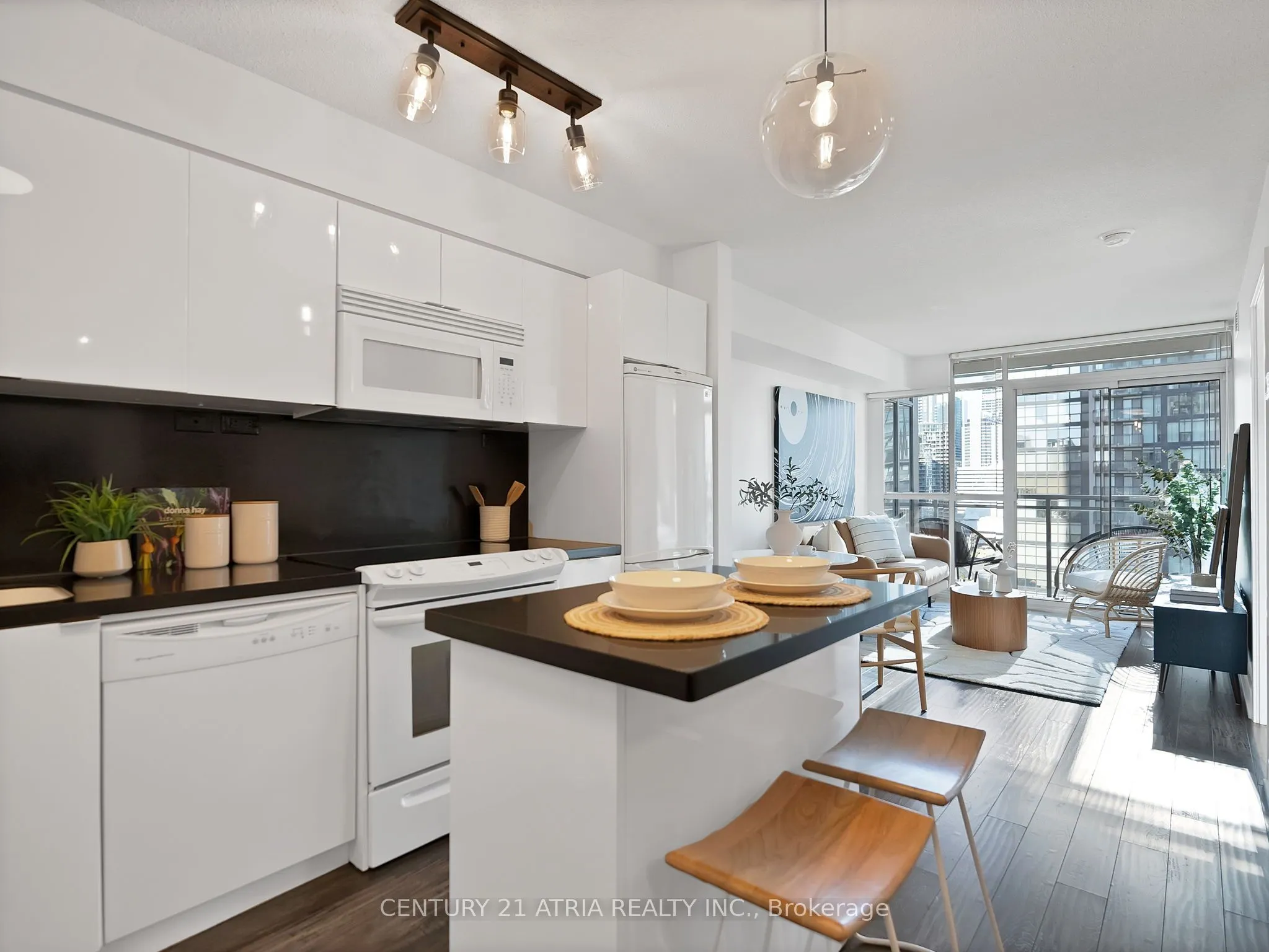 15 Iceboat Terrace, #2103