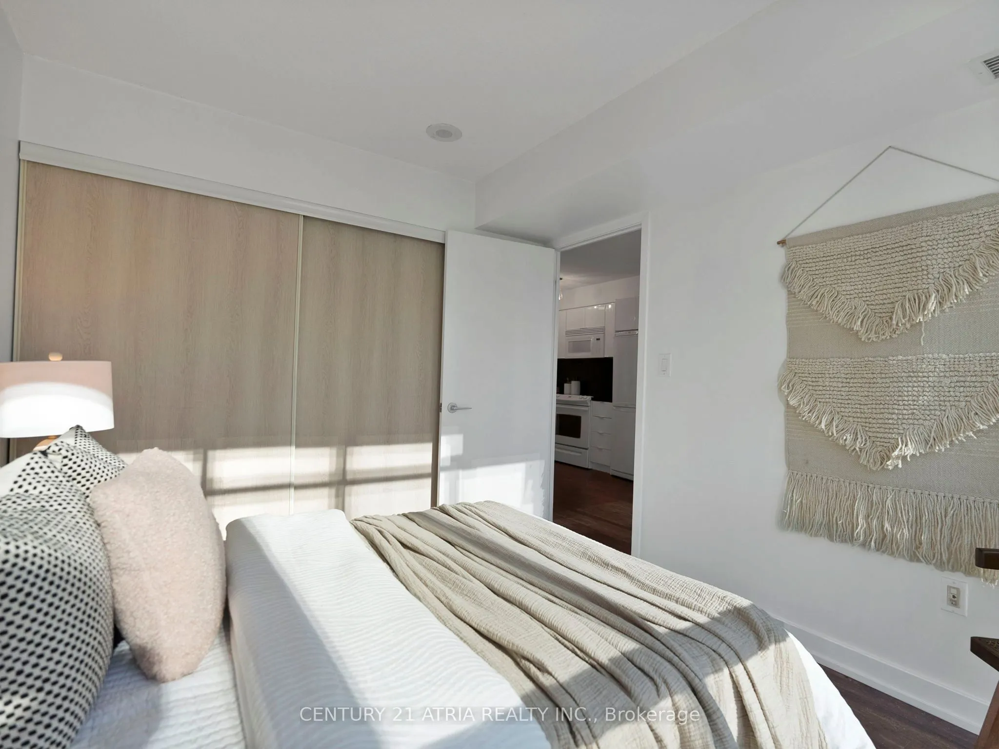 15 Iceboat Terrace, #2103
