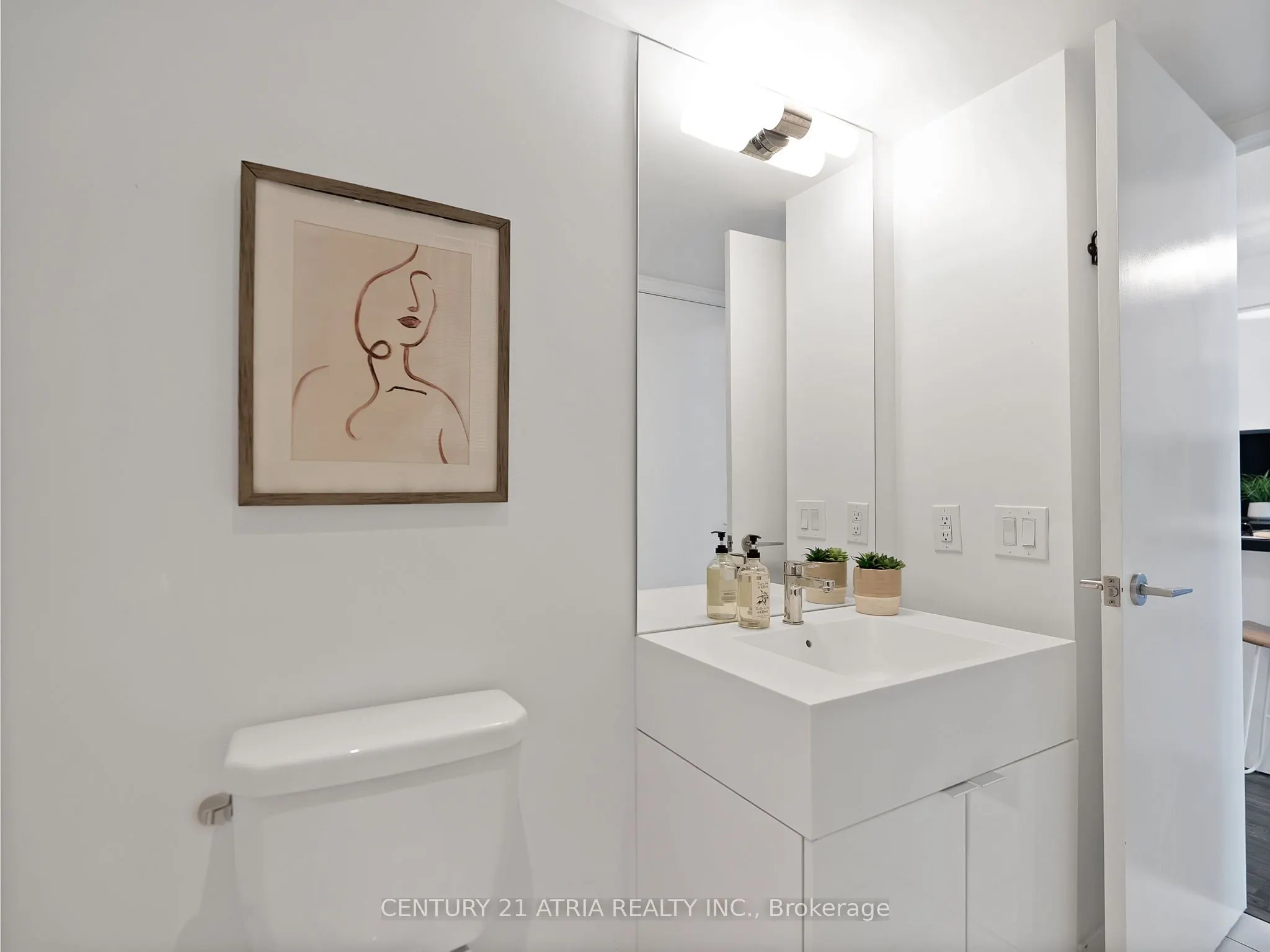 15 Iceboat Terrace, #2103