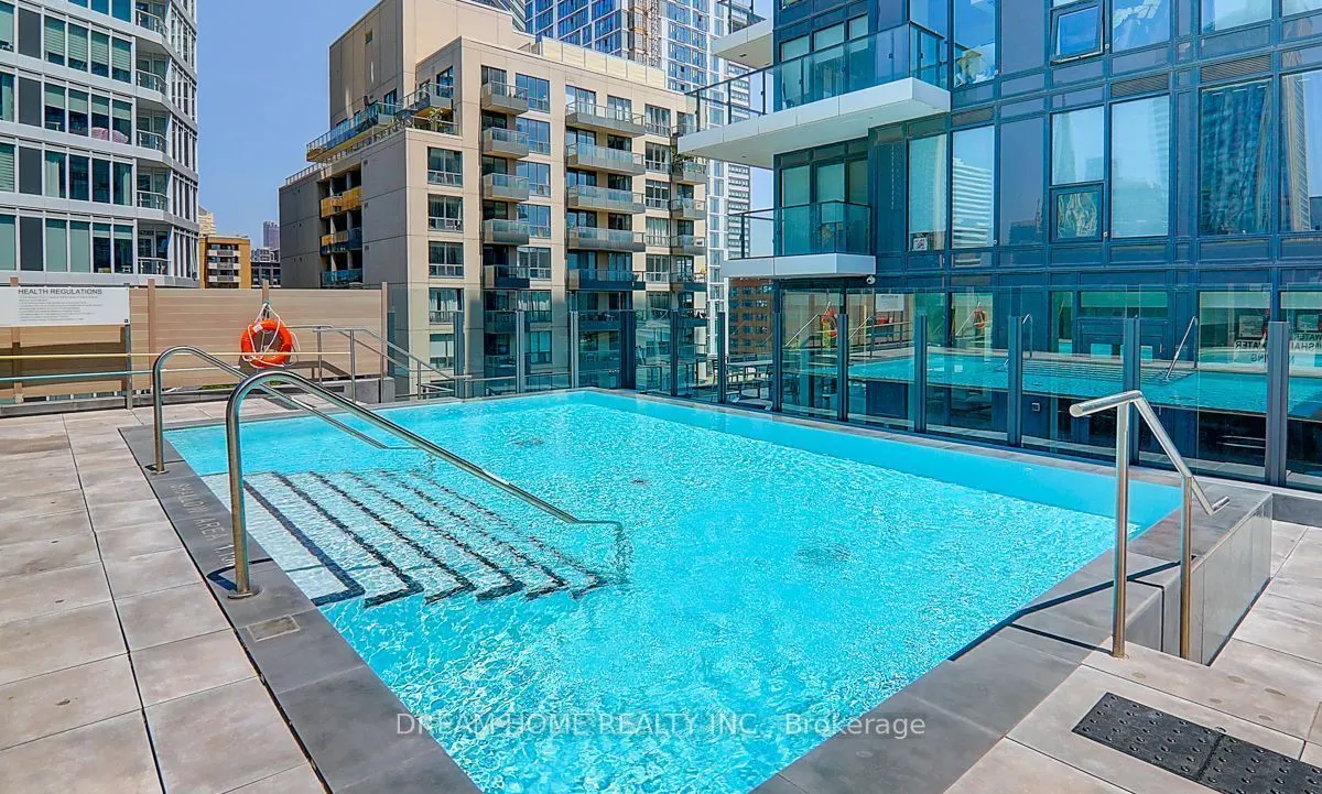 77 Shuter Street, #1006