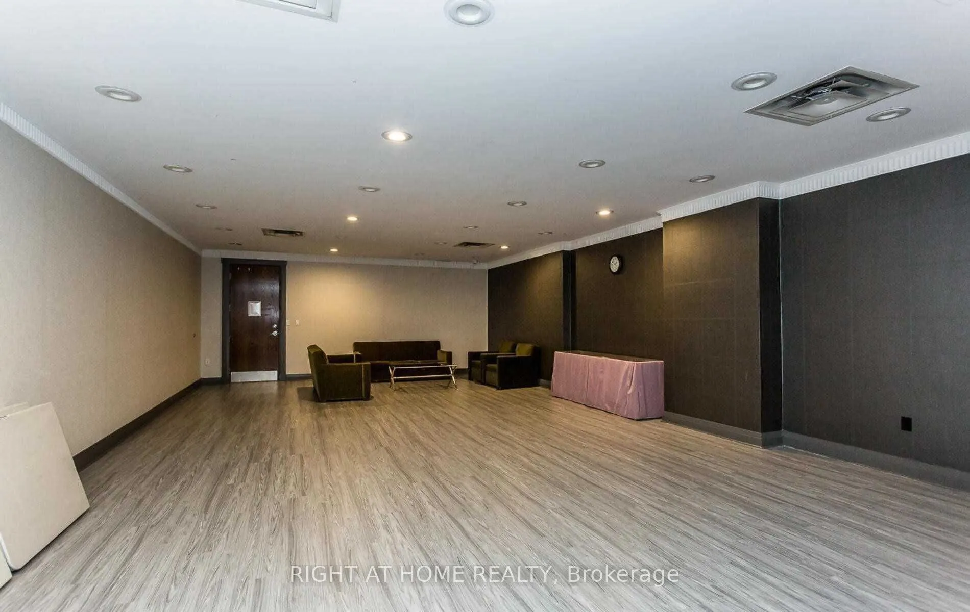 2 Rean Drive, #513