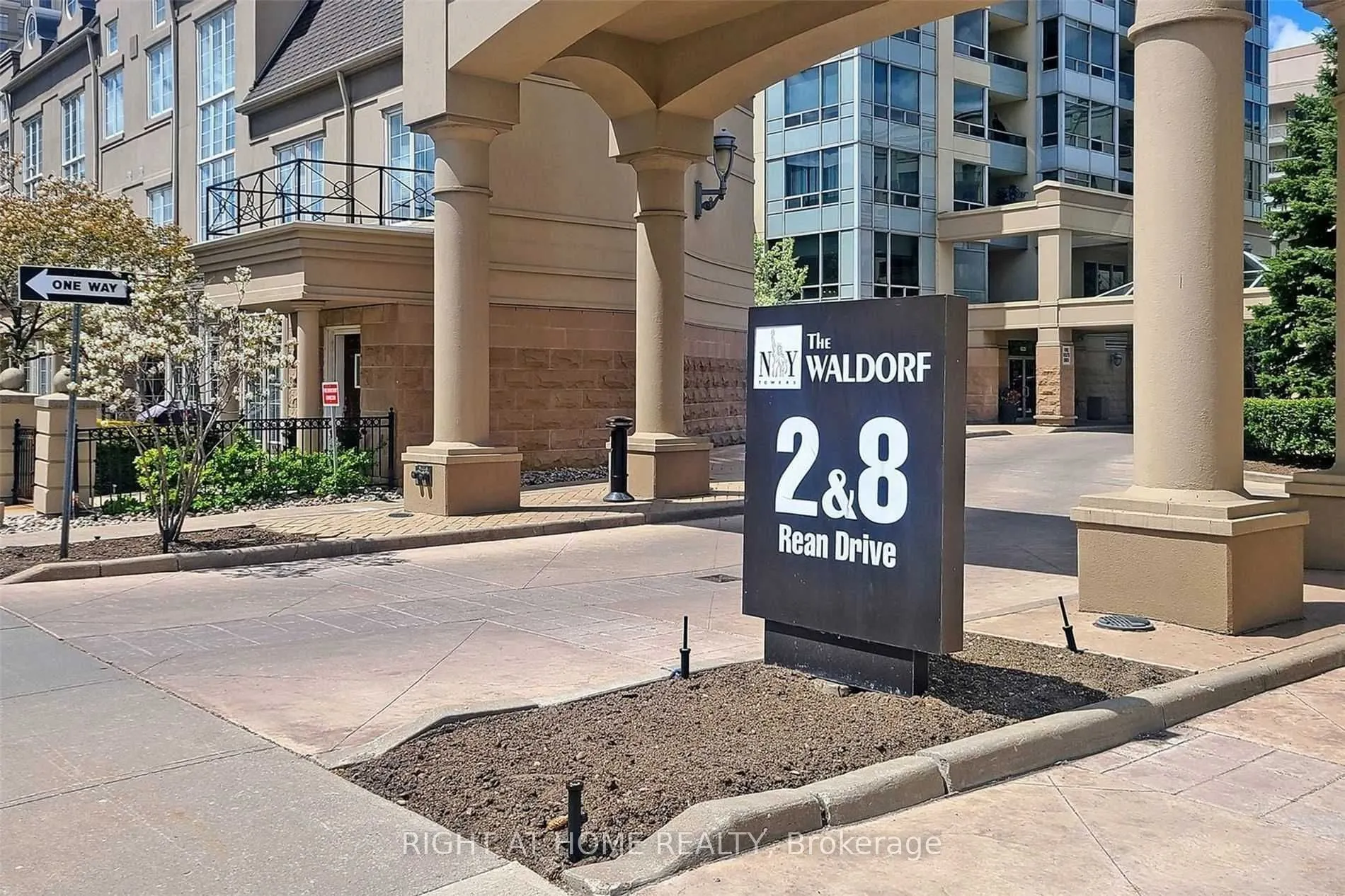 2 Rean Drive, #513