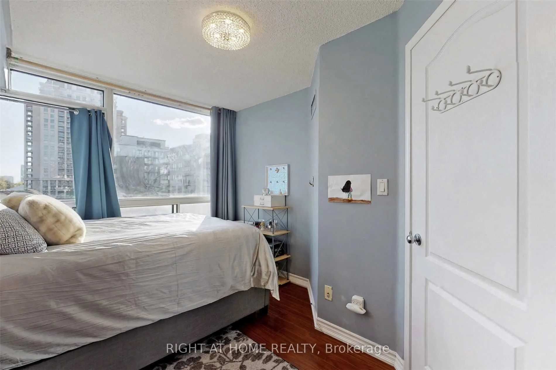 2 Rean Drive, #513