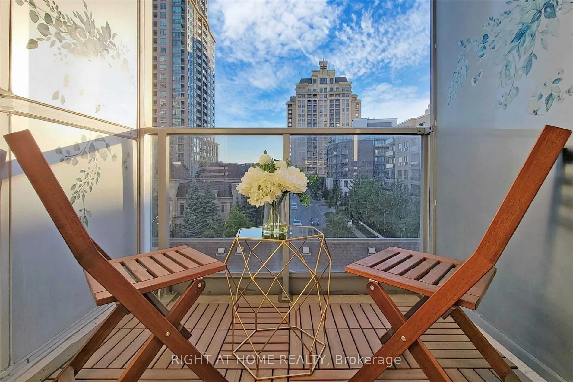 2 Rean Drive, #513