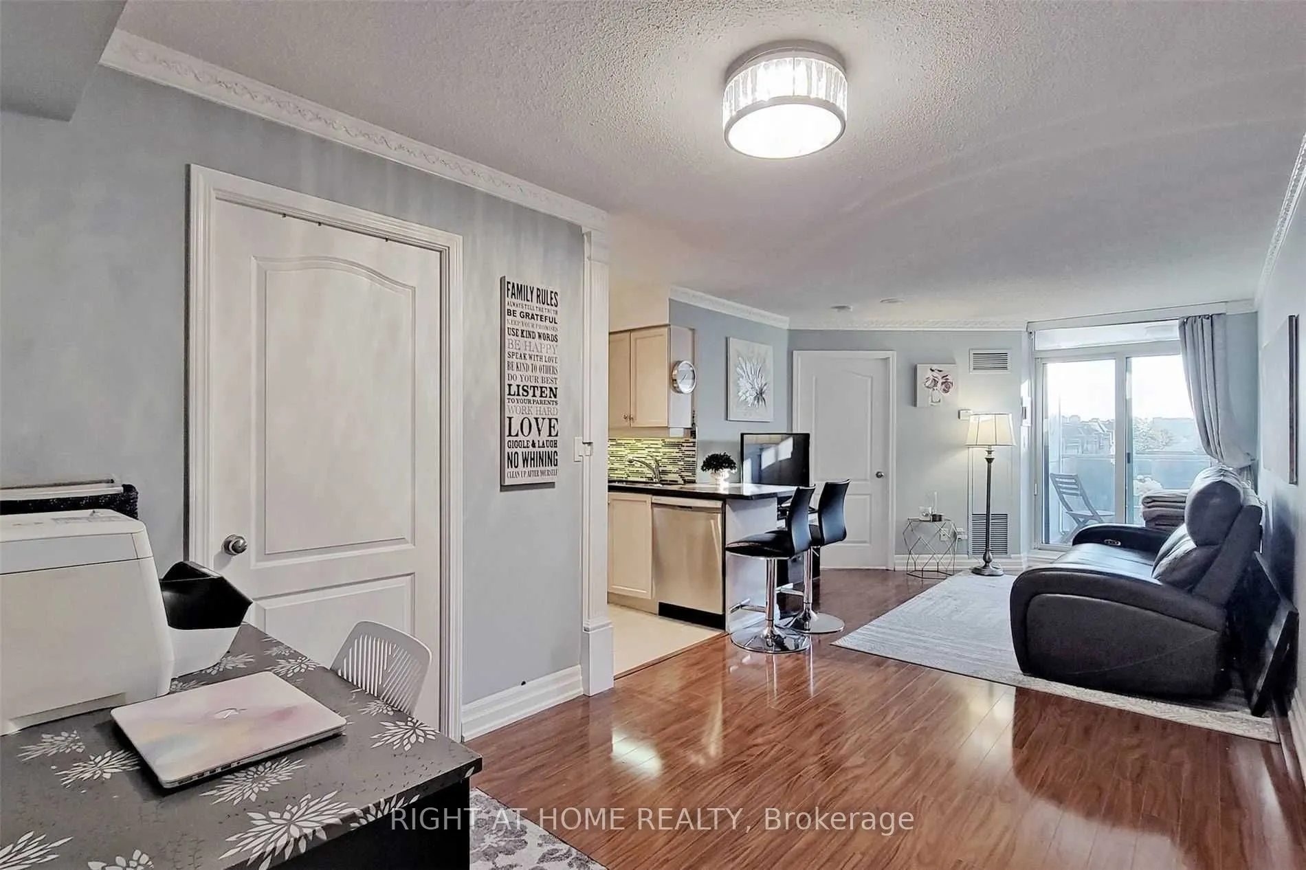 2 Rean Drive, #513