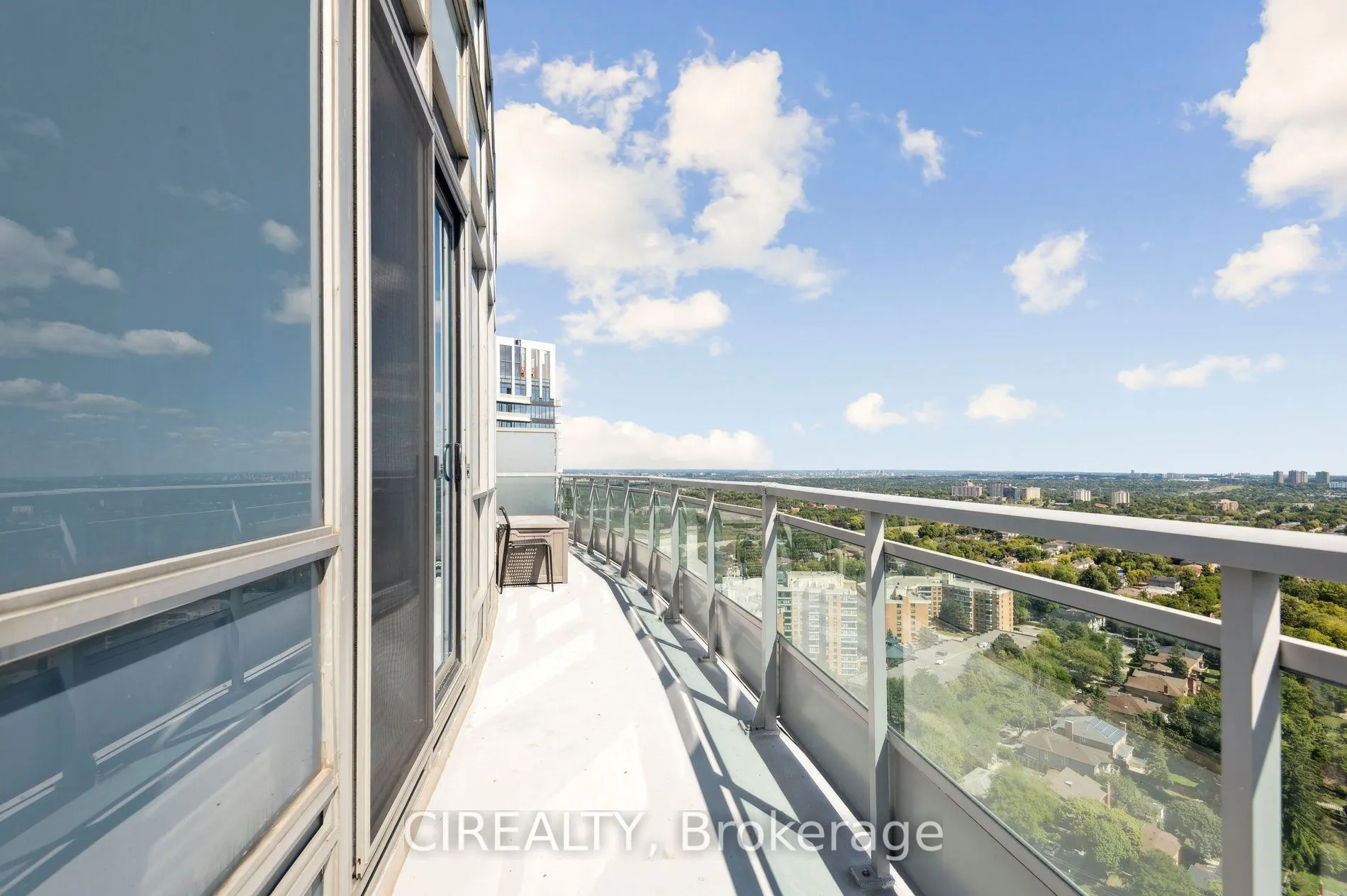 18 Holmes Avenue, #UPH02