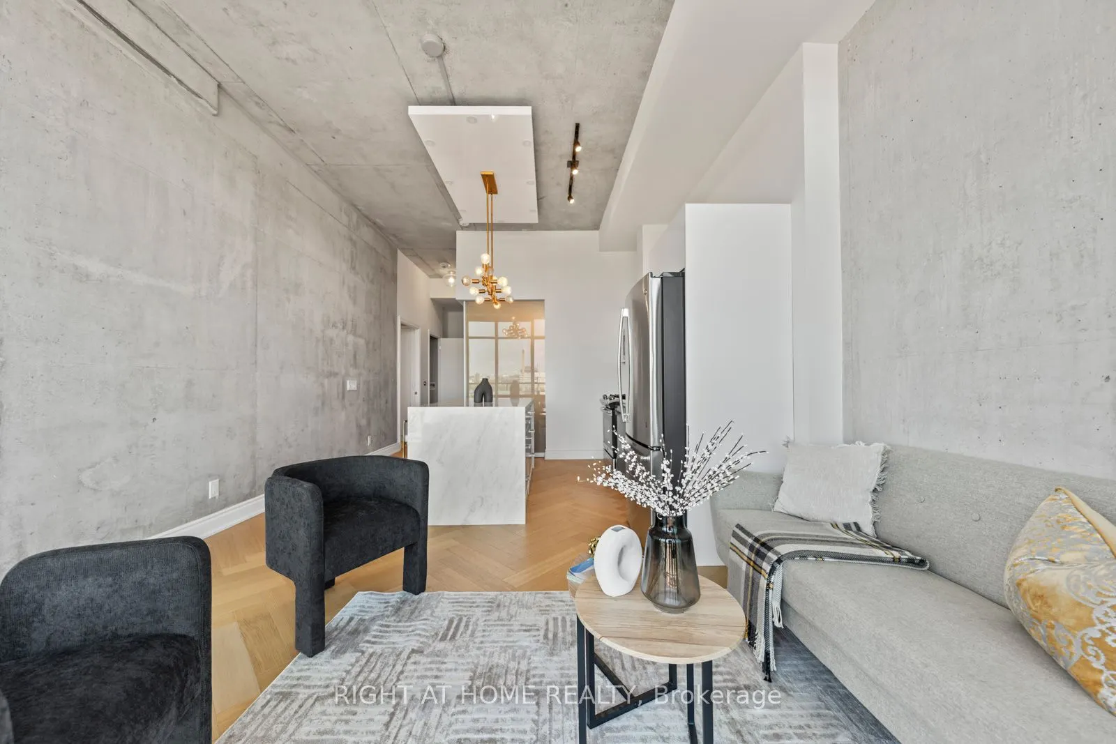 608 Richmond St. W Street, #LPH02