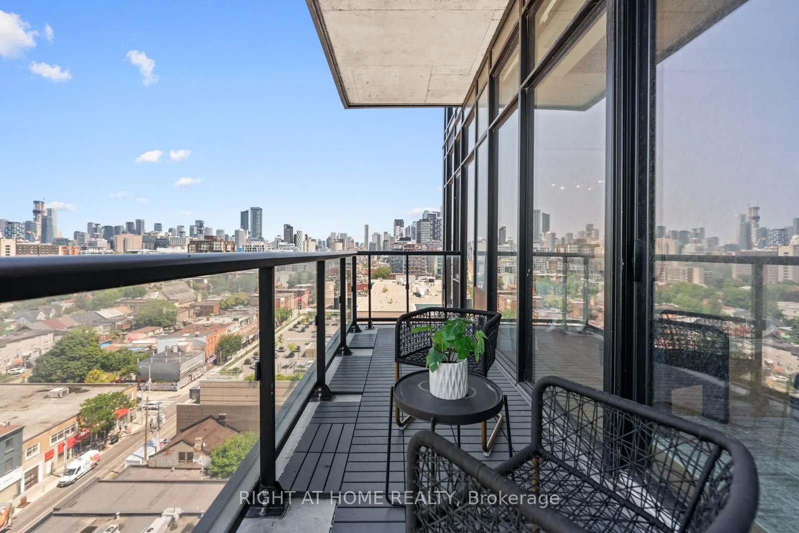 608 Richmond St. W Street, #LPH02