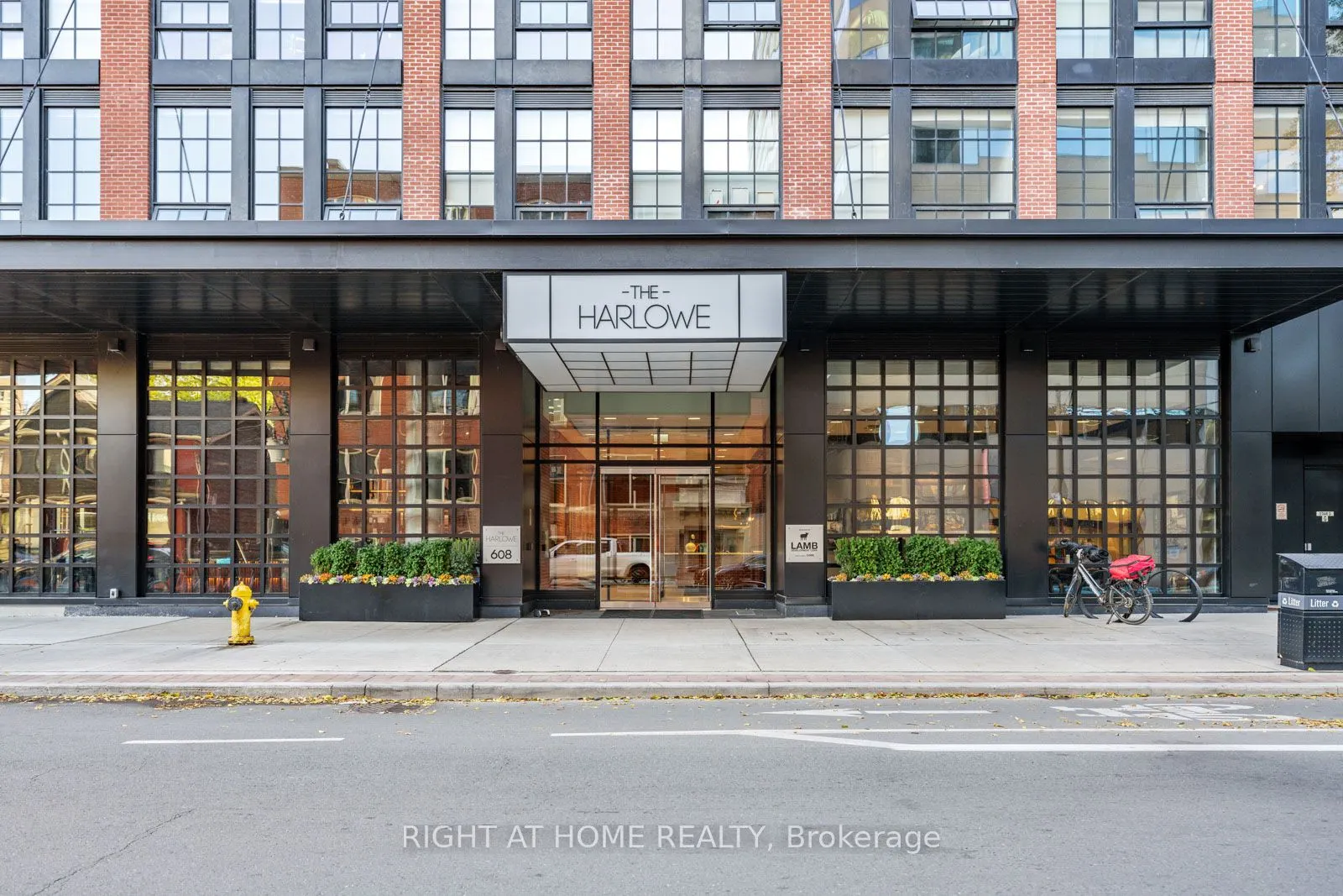 608 Richmond St. W Street, #LPH02