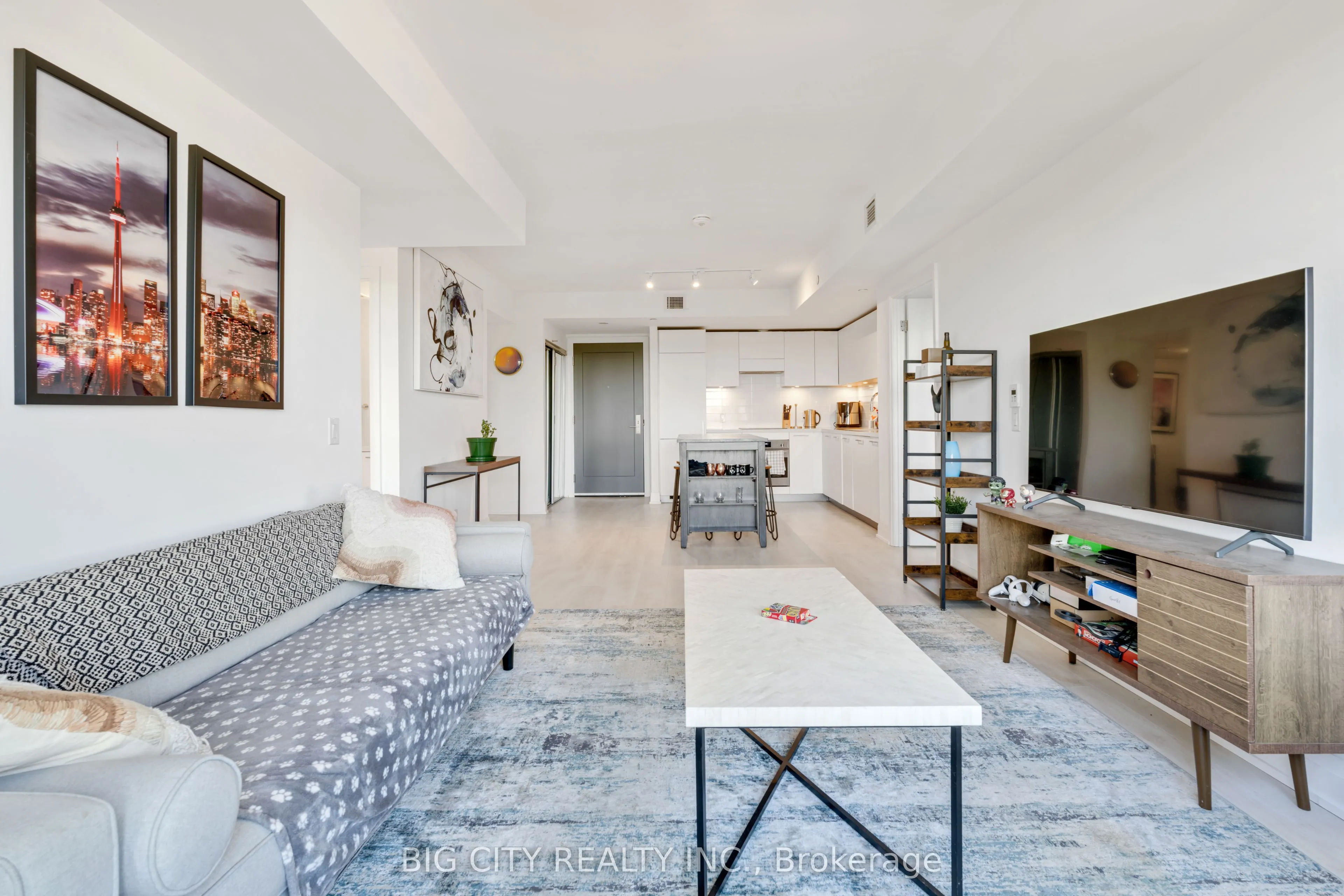 33 Frederick Todd Way, #523