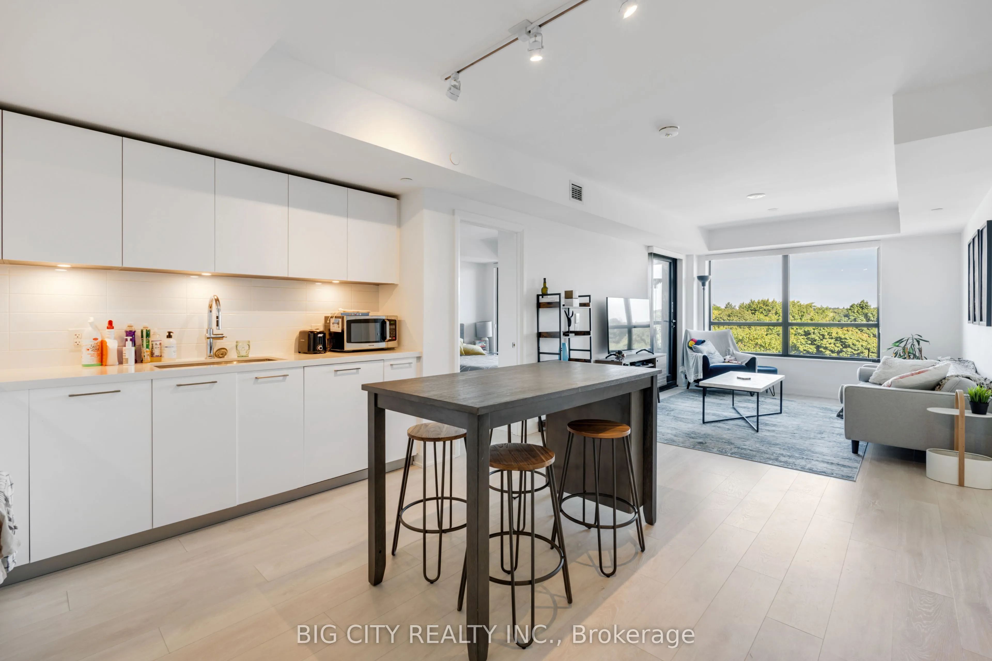 33 Frederick Todd Way, #523