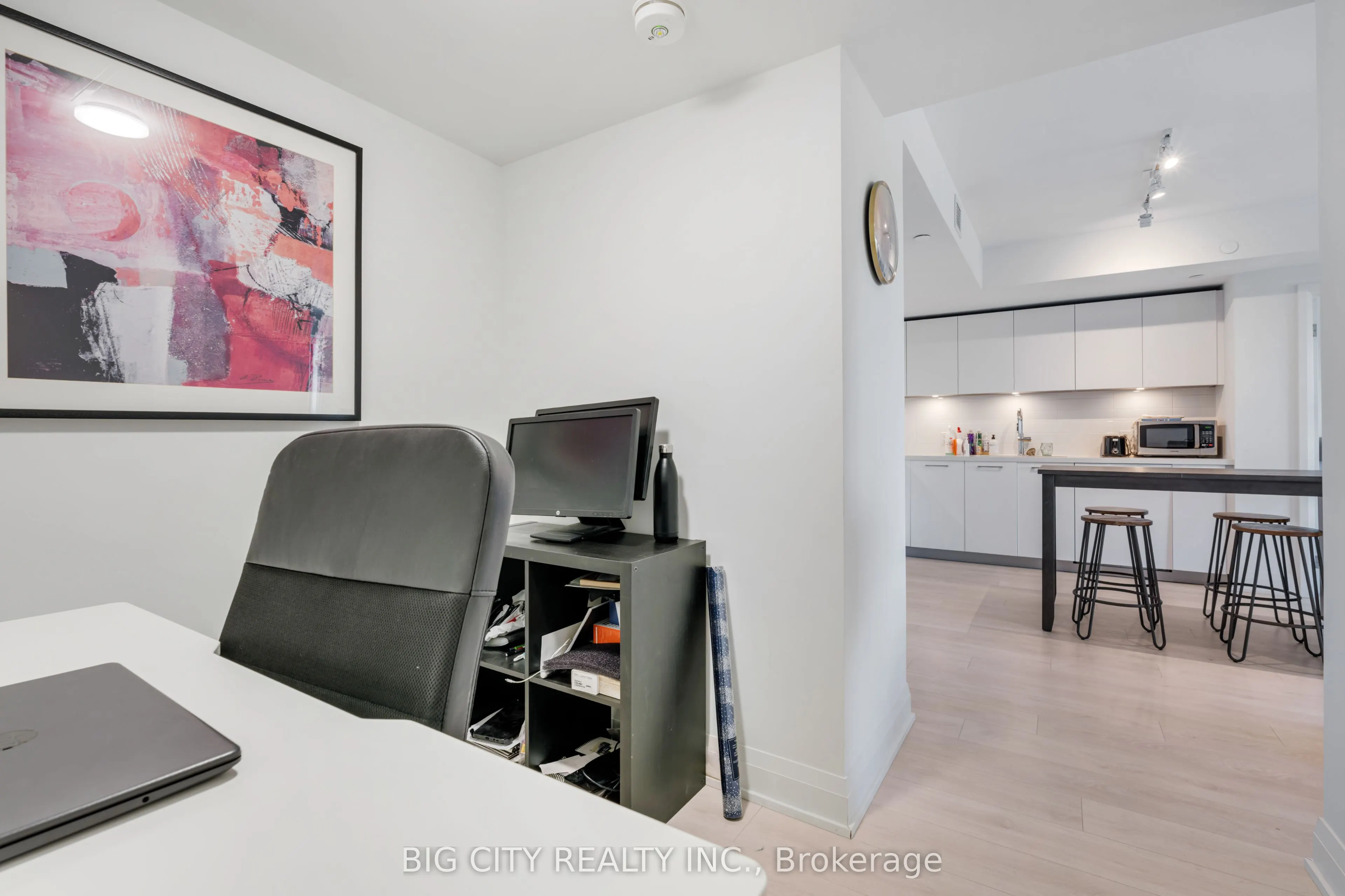 33 Frederick Todd Way, #523