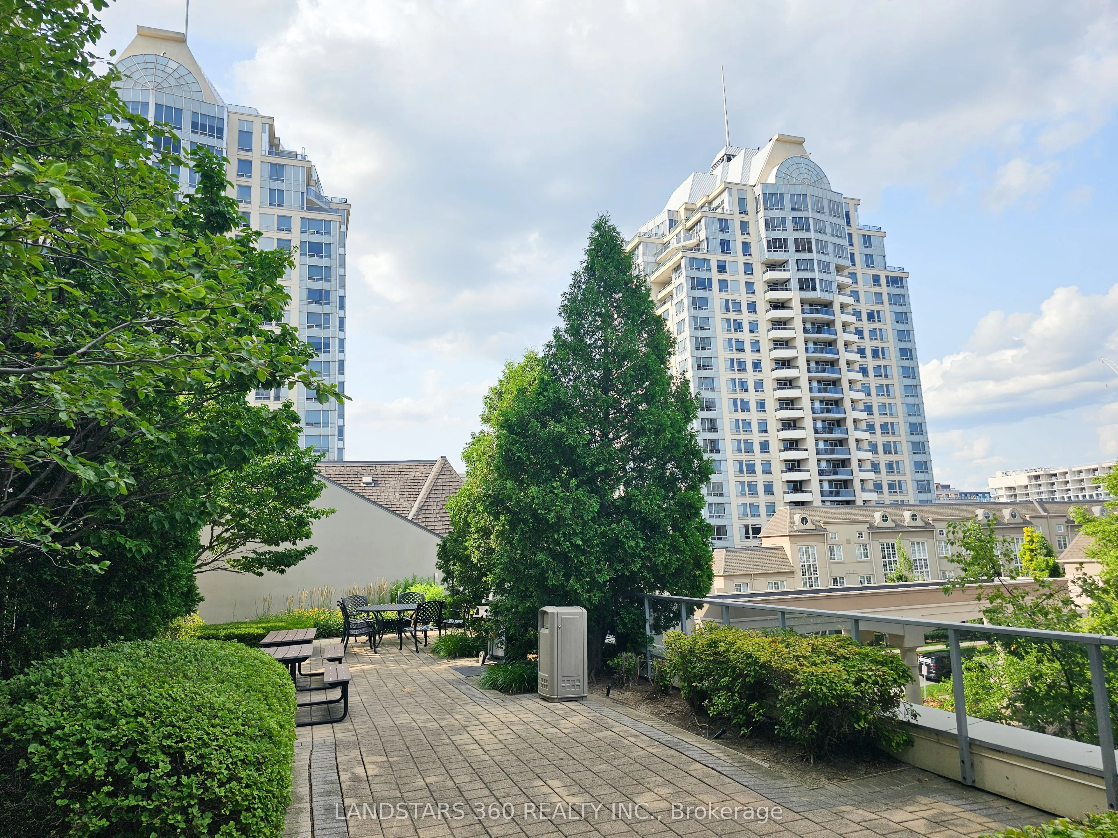 2 Rean Drive, #1312