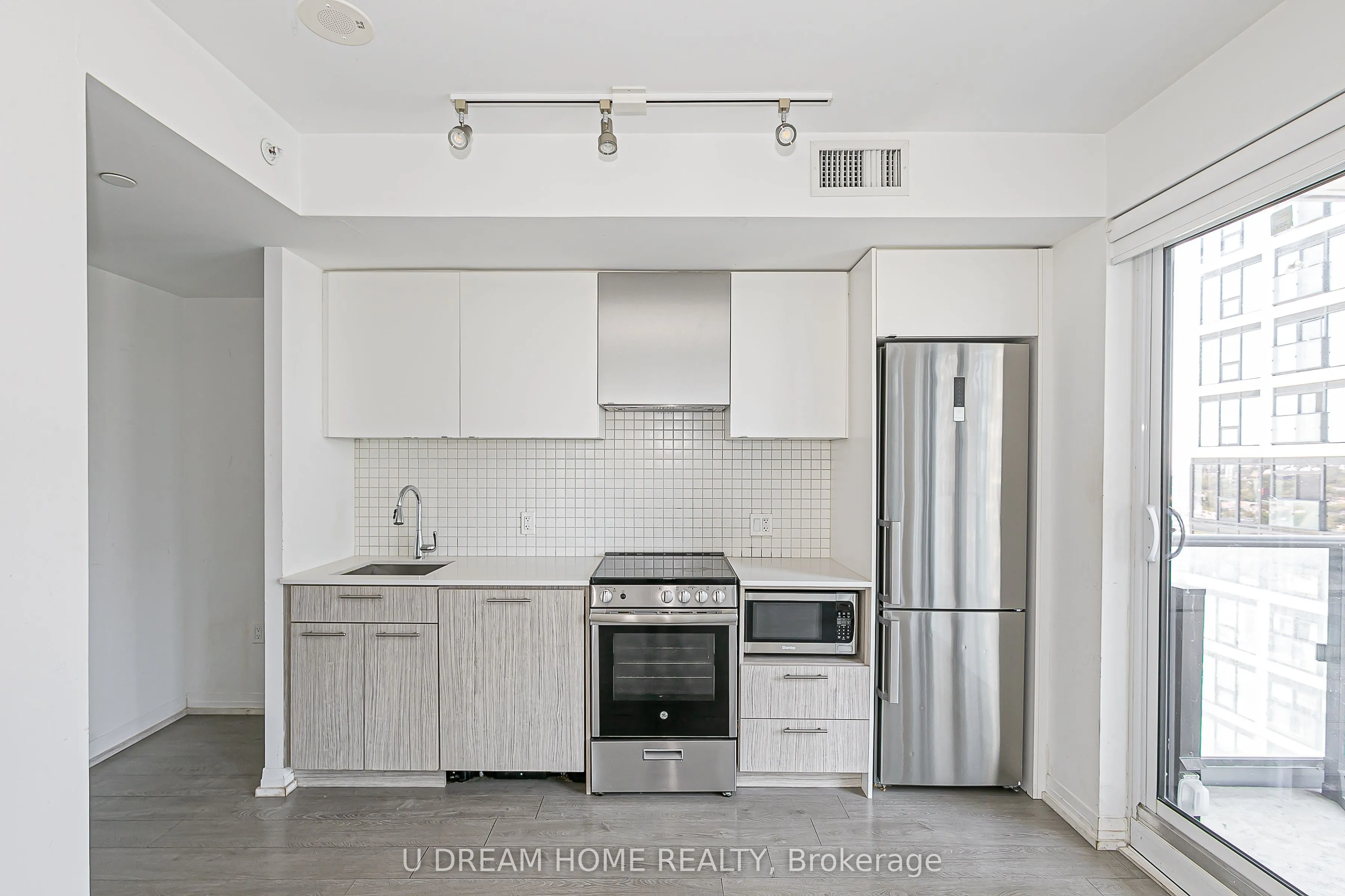 251 Jarvis Street, #2305