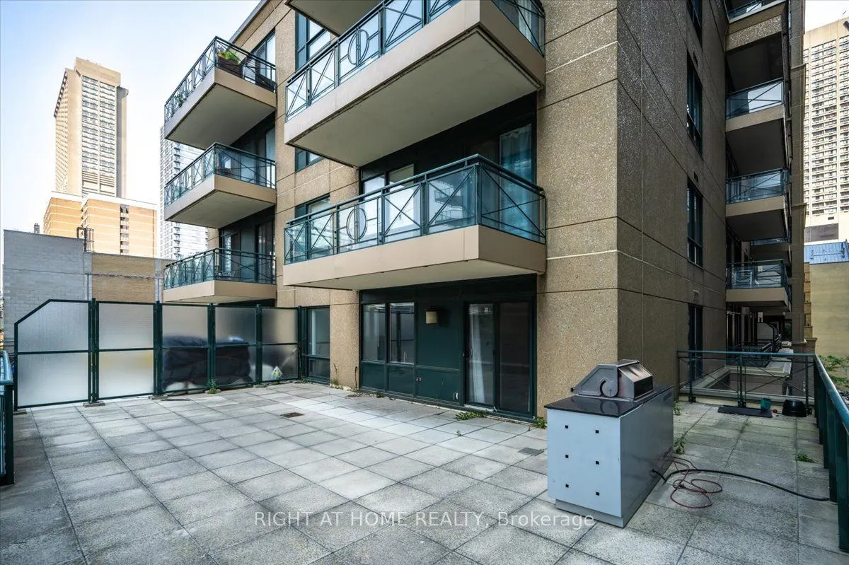 35 Hayden Street, #517