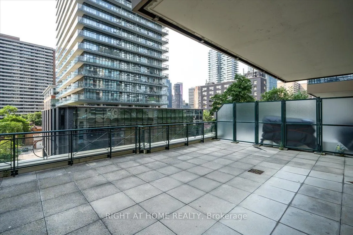 35 Hayden Street, #517