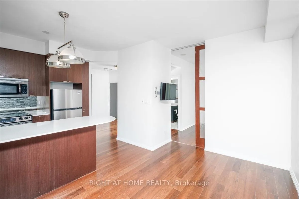 35 Hayden Street, #517