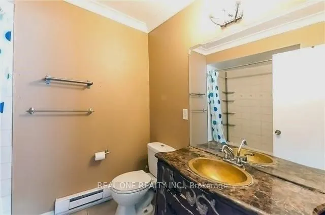 27 Tuscarora Drive, #Upper