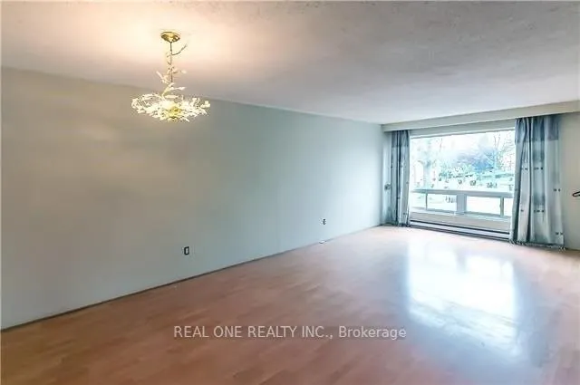 27 Tuscarora Drive, #Upper