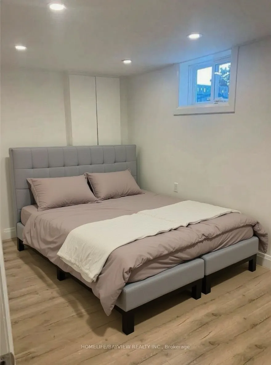 2 Pinemore Crescent