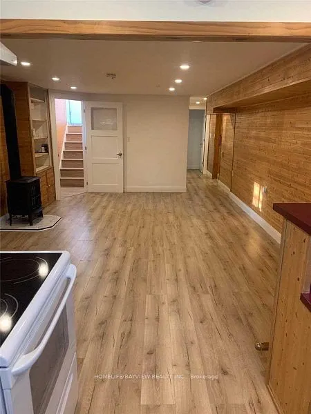 2 Pinemore Crescent