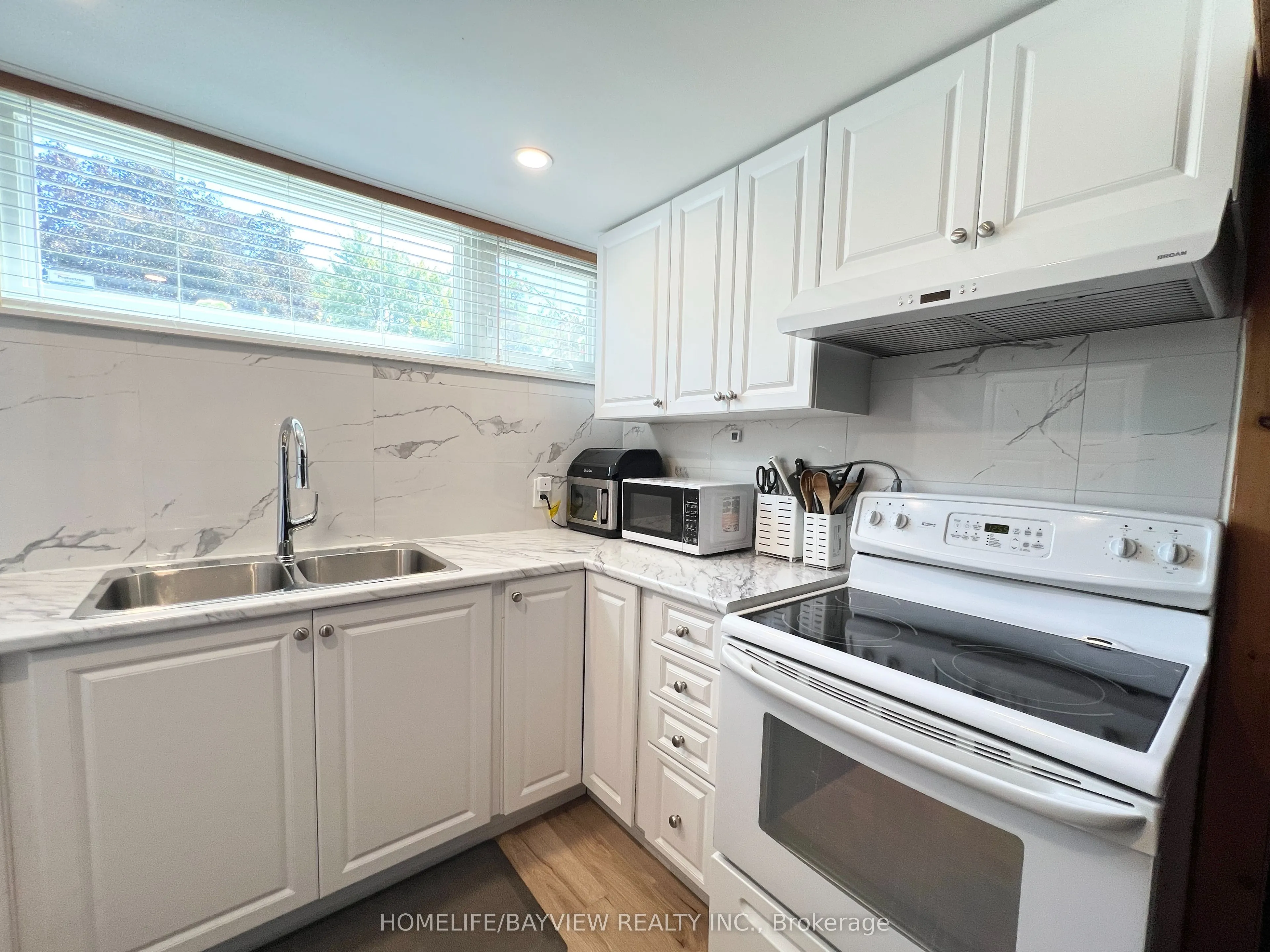 2 Pinemore Crescent