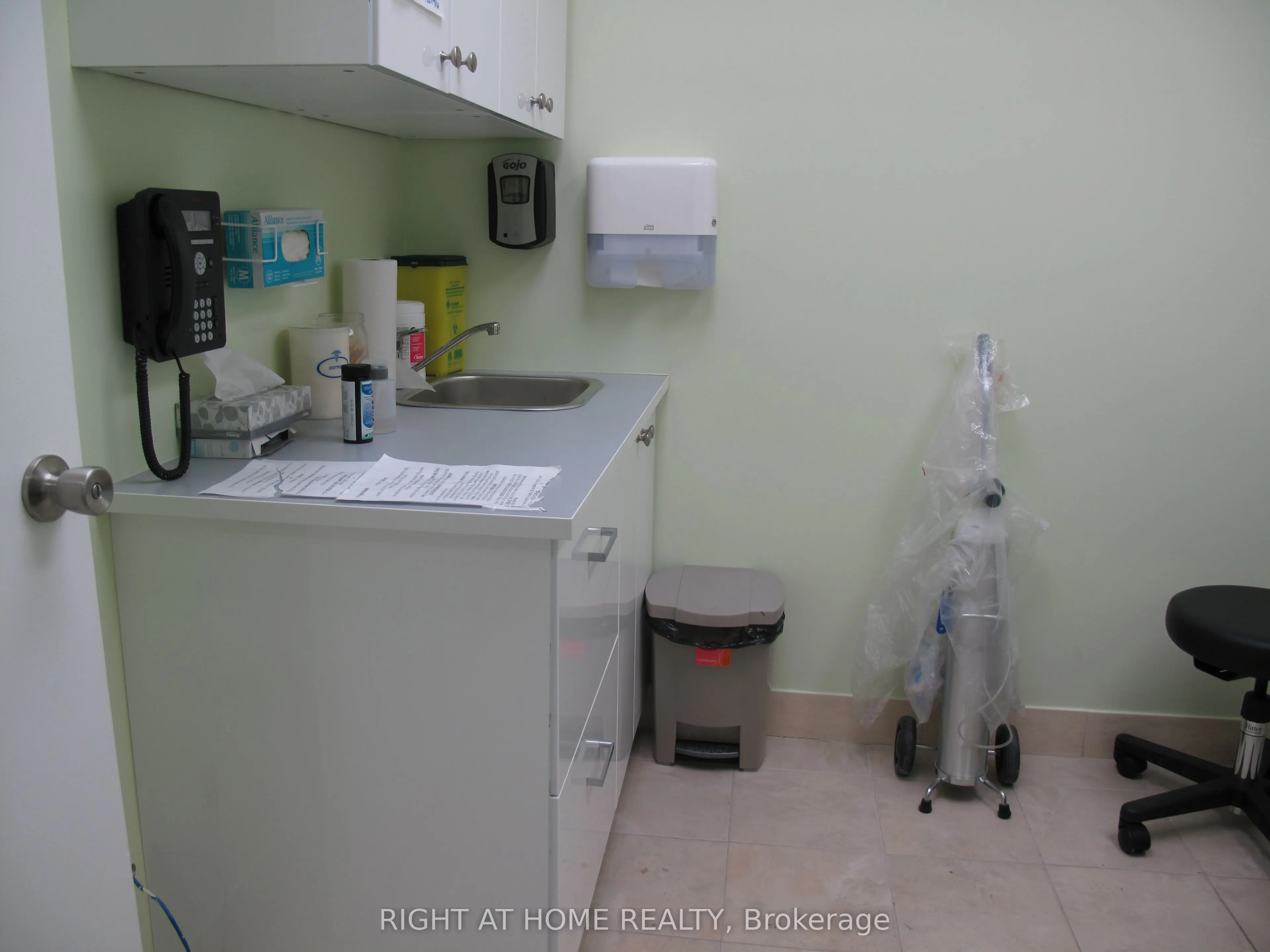 403 Parliament Street, #2