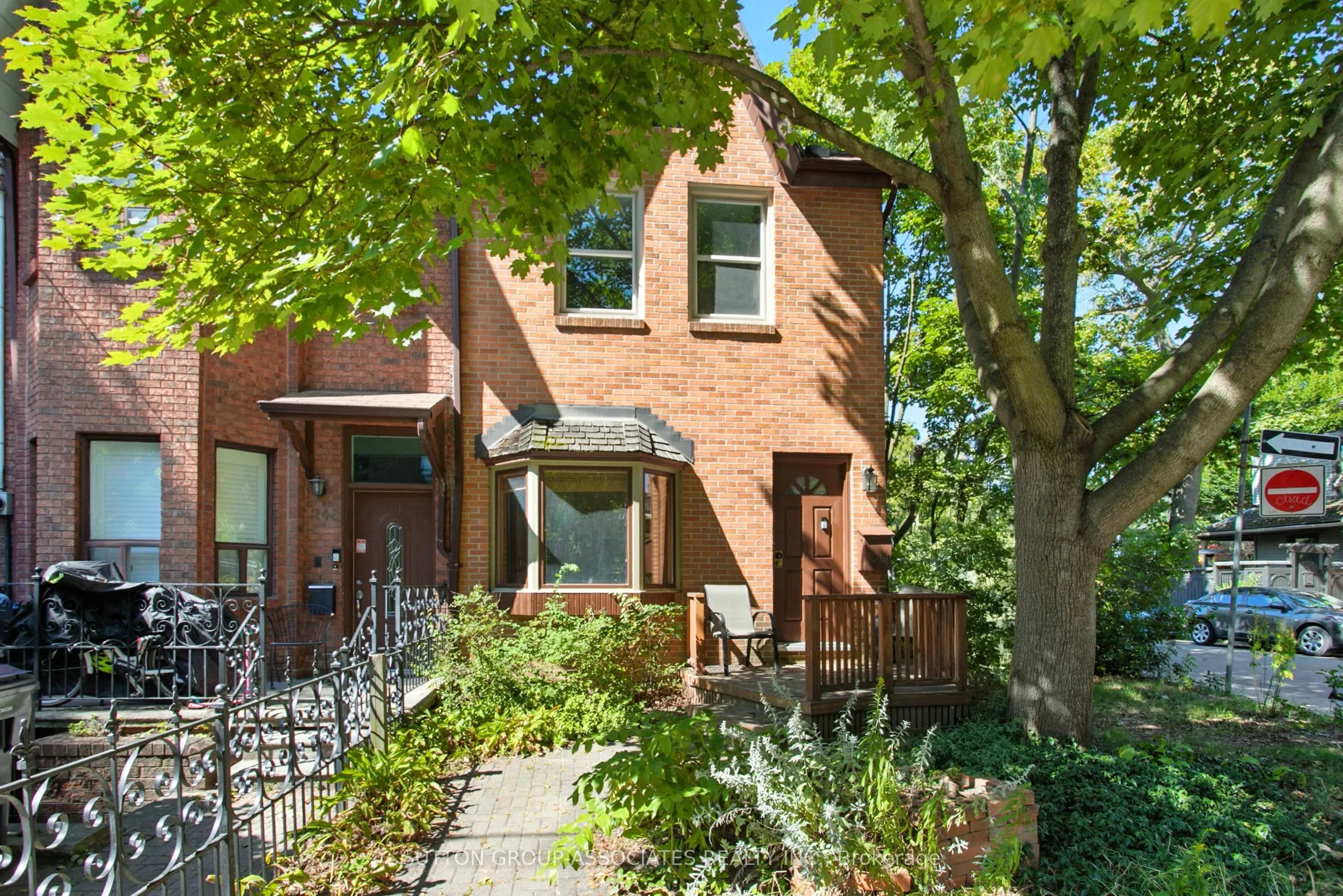 250 Robert Street