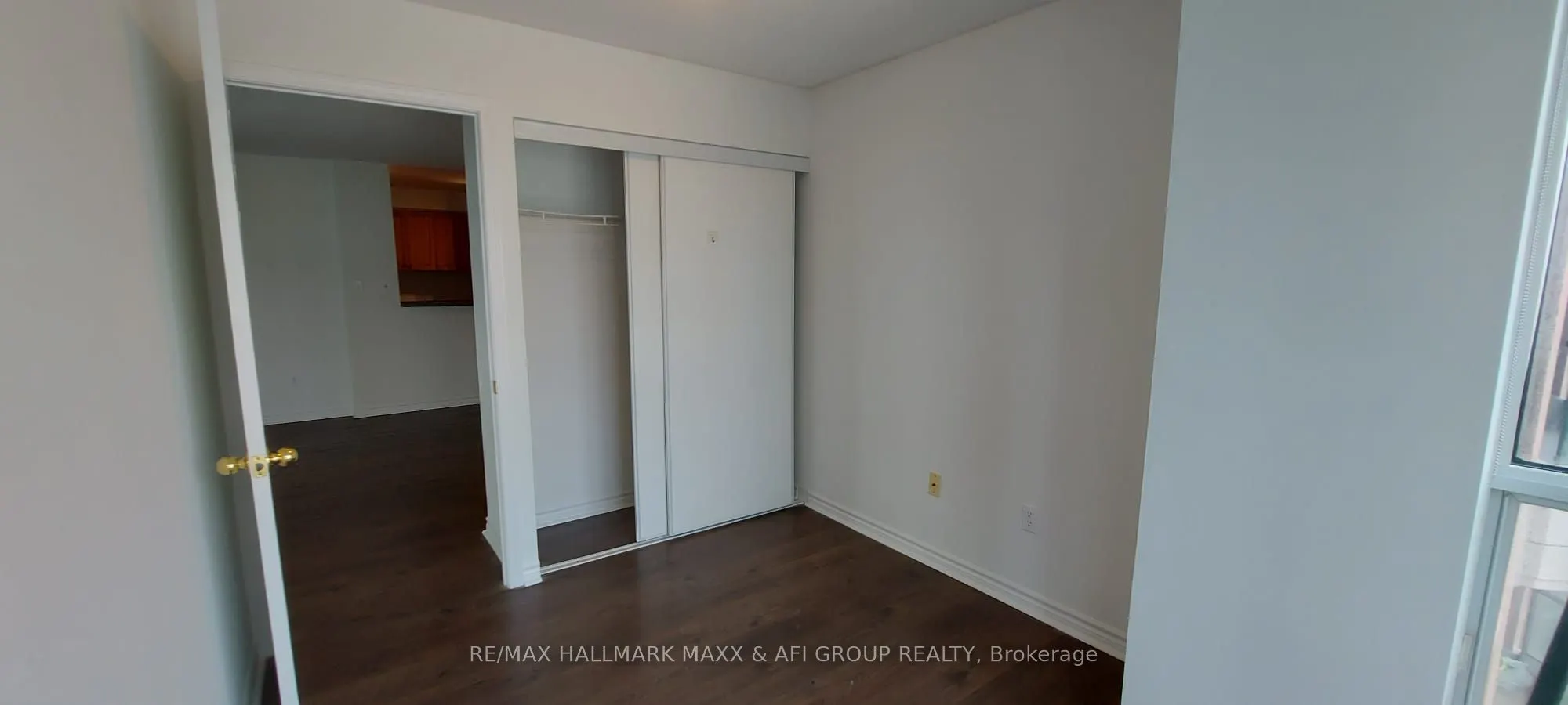 7 Lorraine Drive, #1103